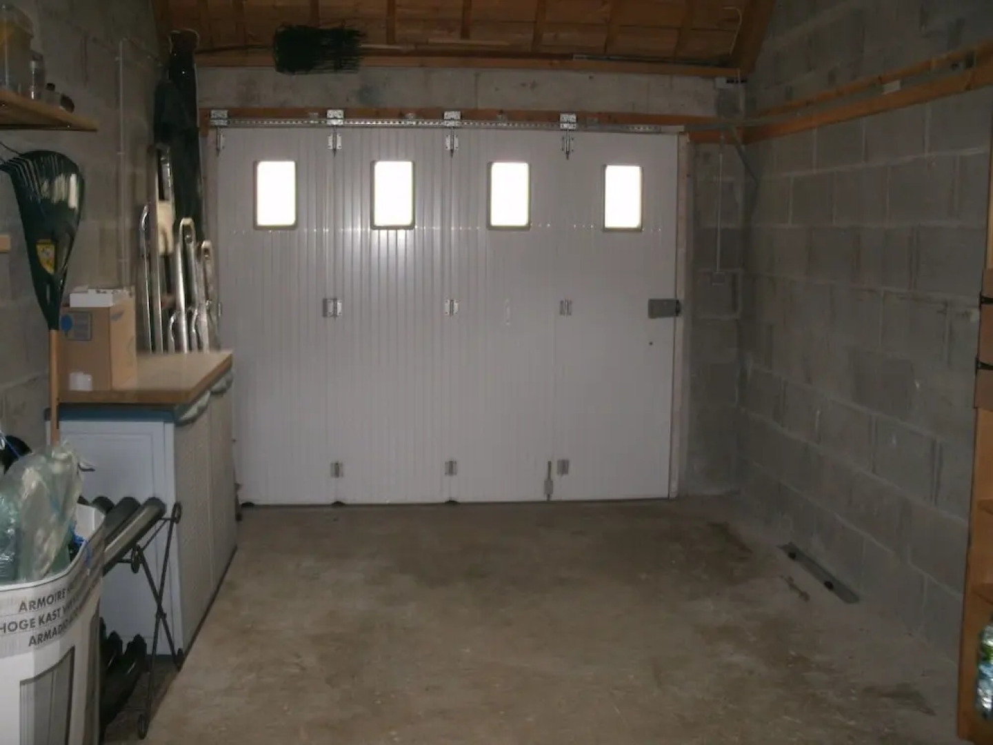 Classic Holiday Home in Riec-sur-bélon With Private Garden