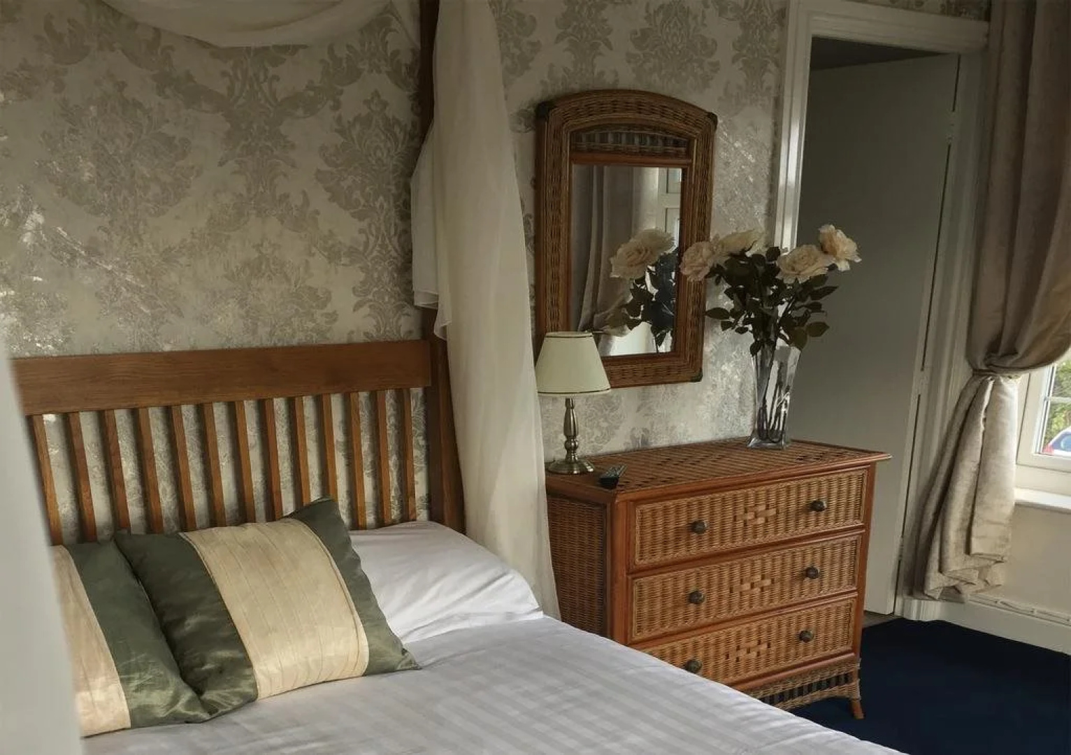 Ivanhoe Hotel