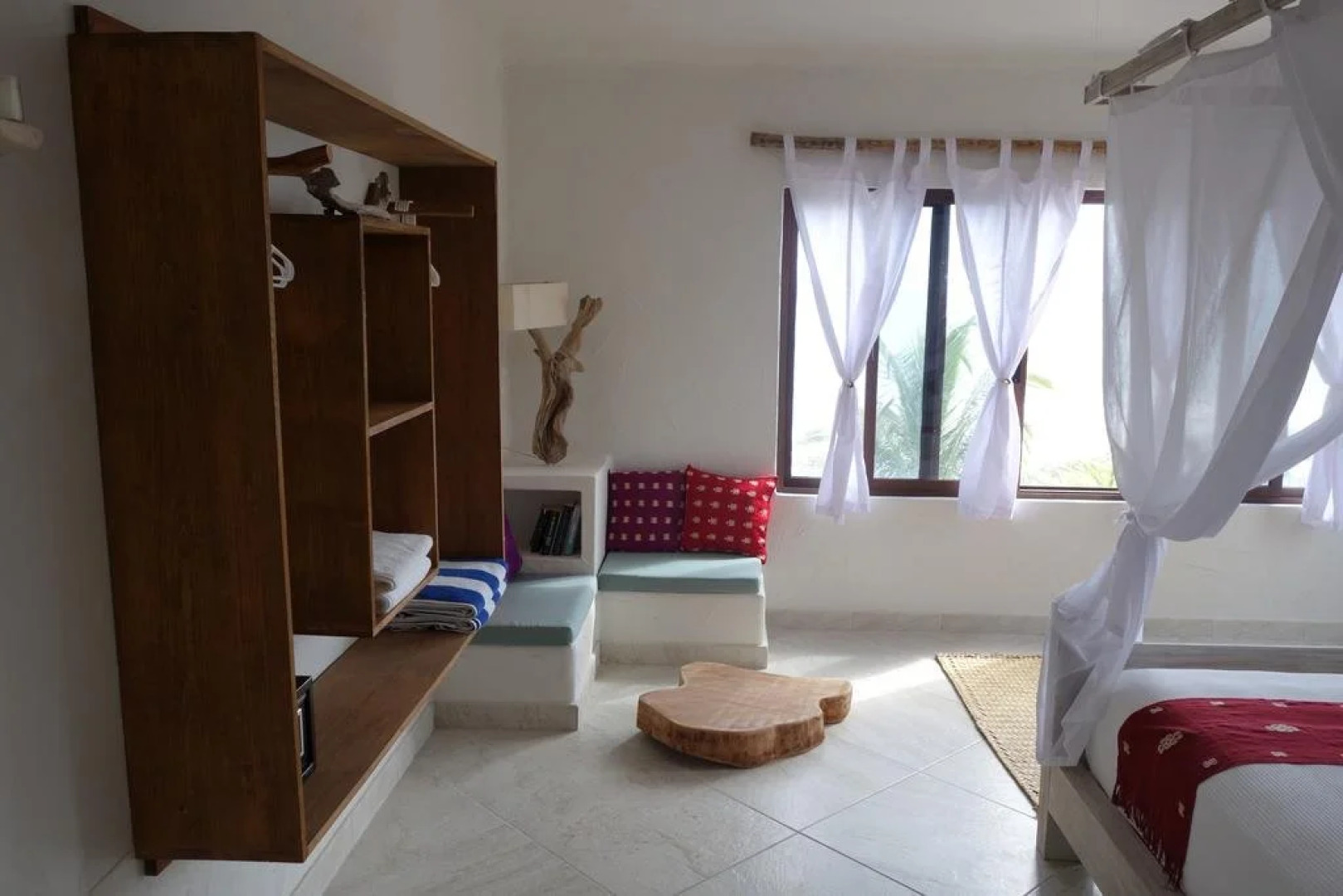 Almaplena Eco Beach Resort