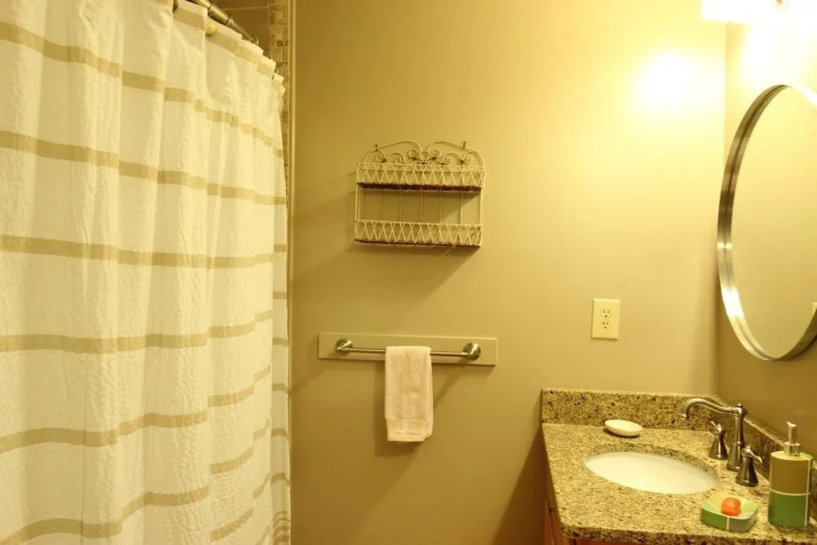 Hook Wine And Linger