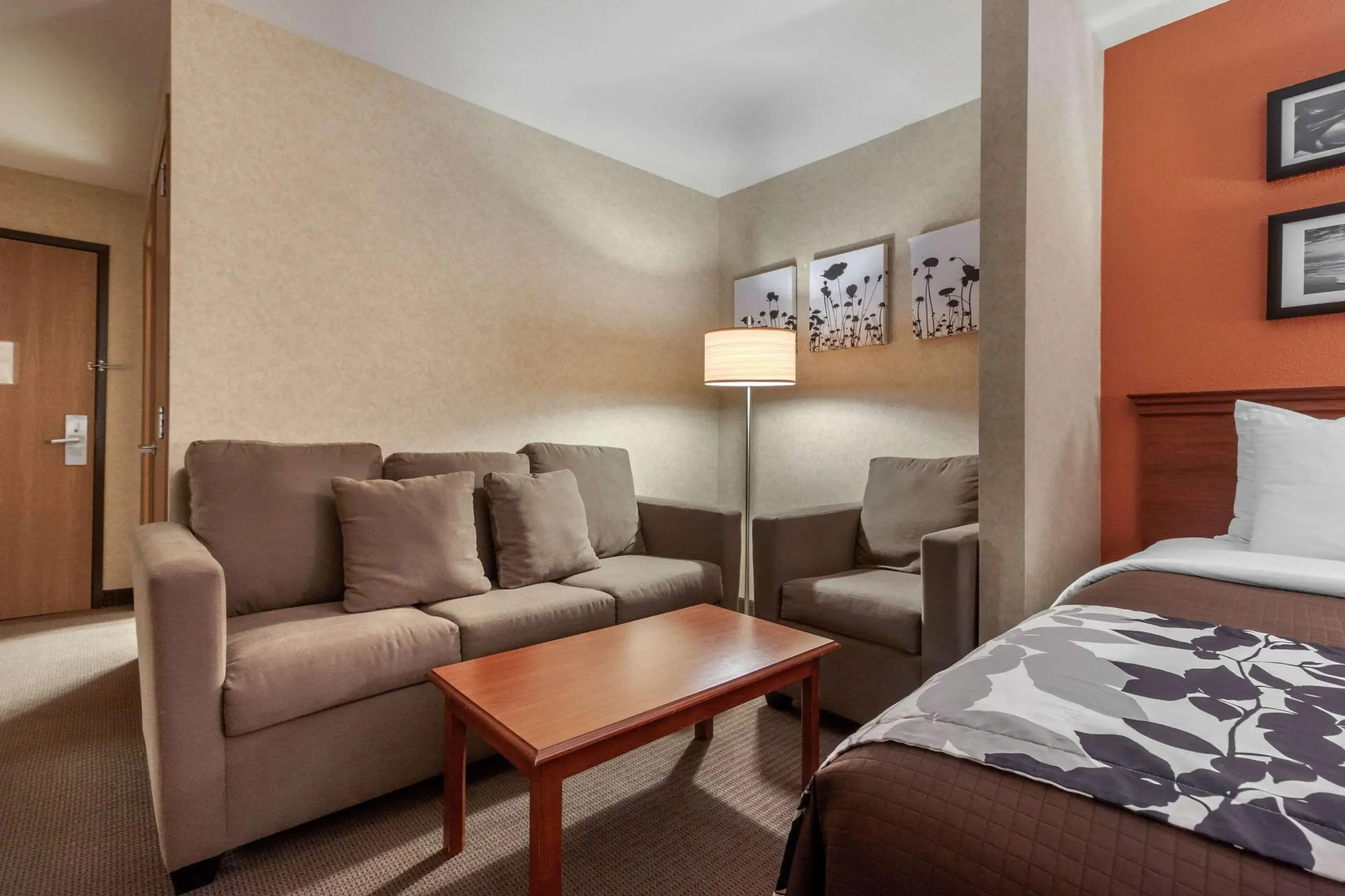 Sleep Inn & Suites Hays I-70