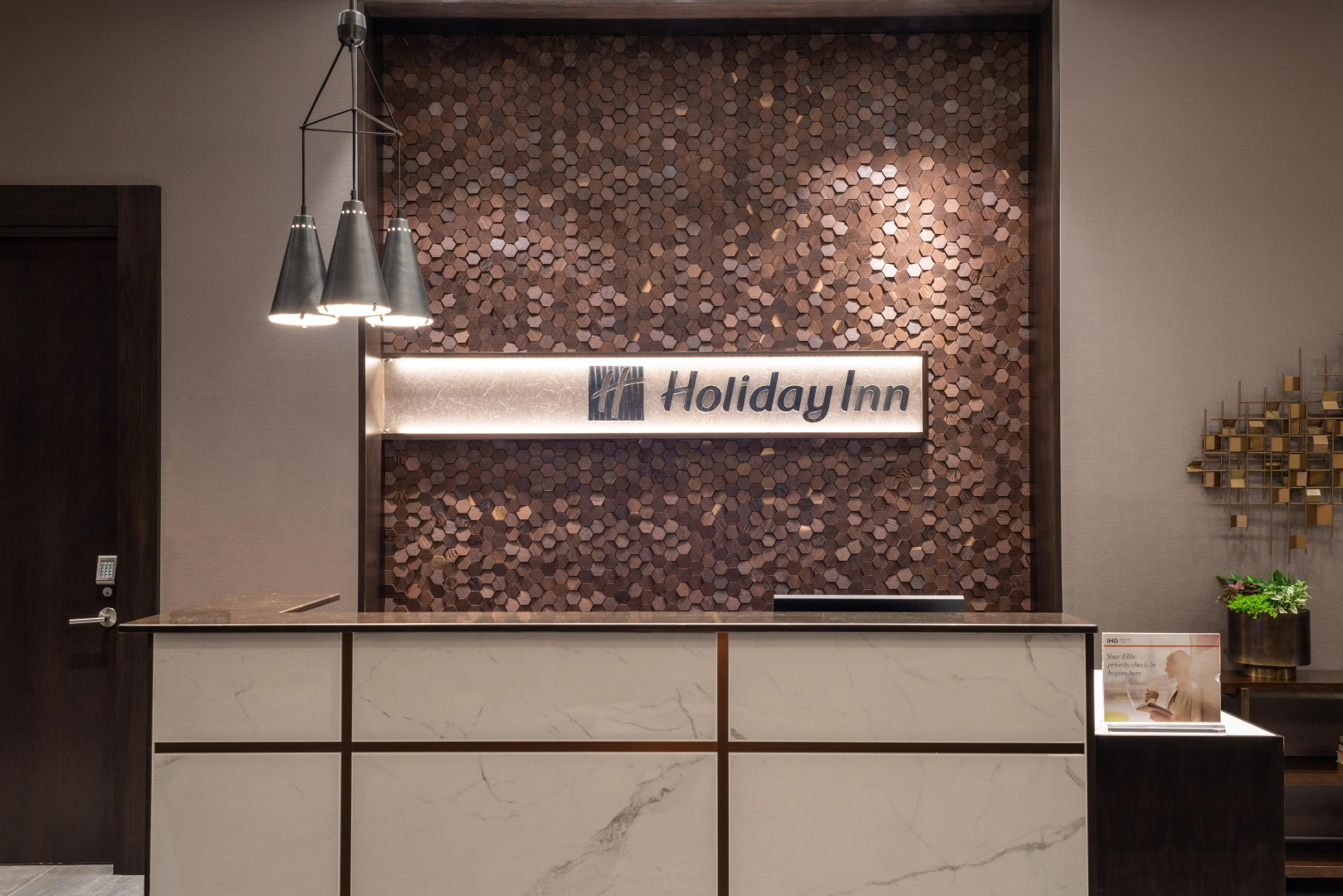 Holiday Inn Boston Logan Airport - Chelsea by IHG