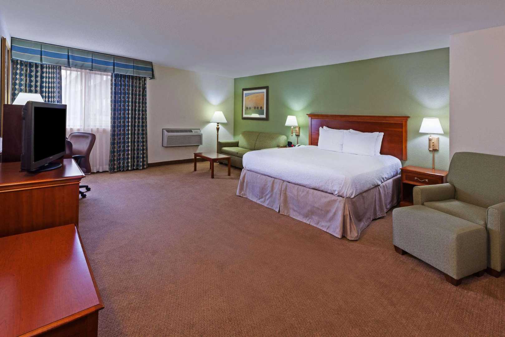 Clarion Pointe OKC Airport
