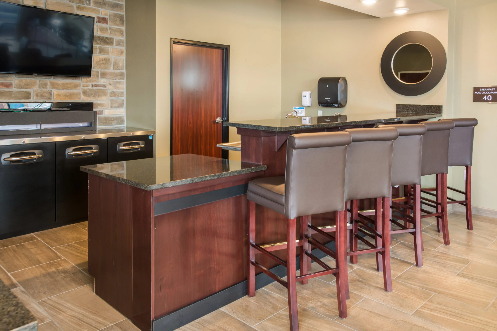 Cobblestone Hotel & Suites - Foley