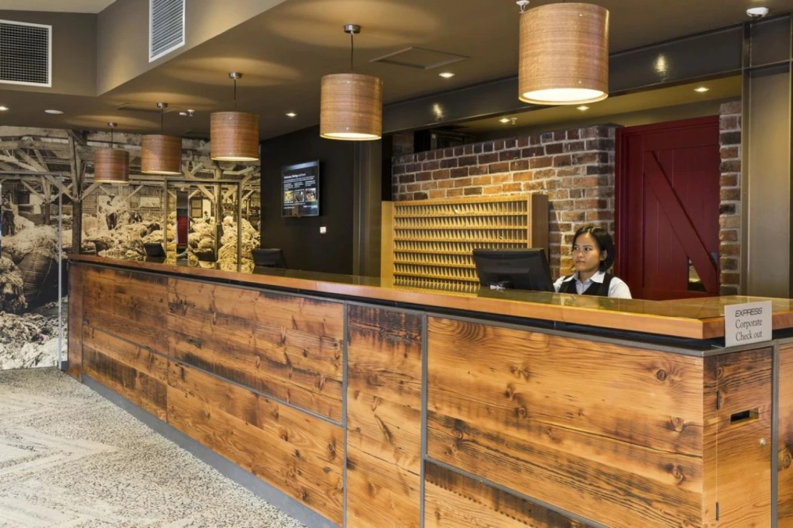 The Old Woolstore Apartment Hotel