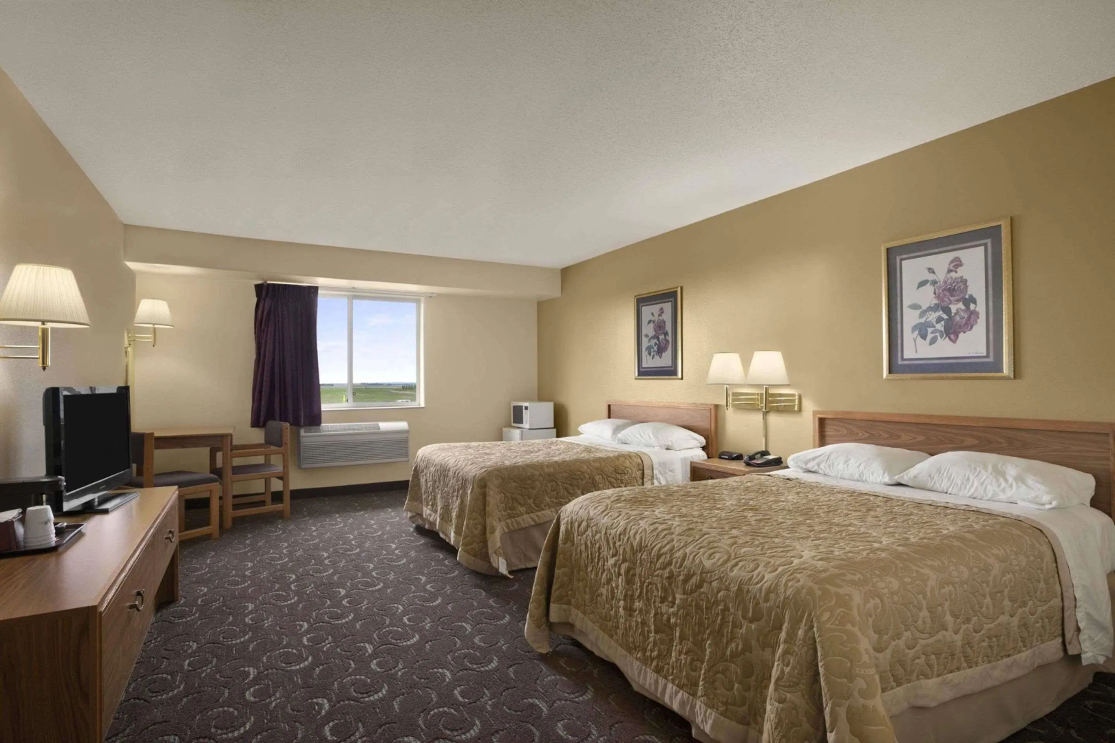 Four Seasons Inn