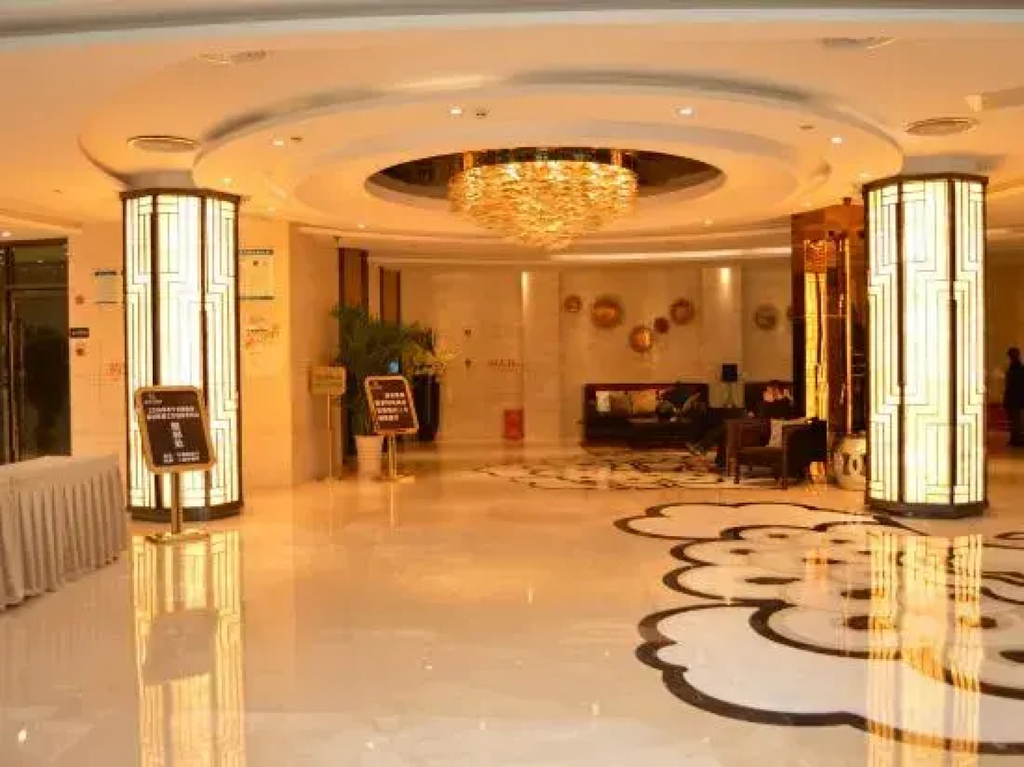 Nan Chong Hotel