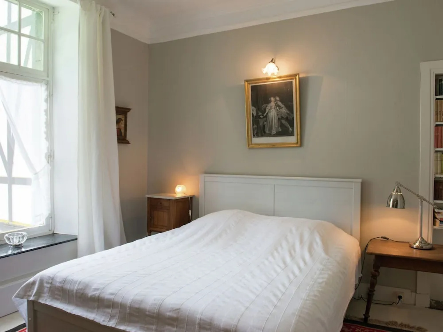 Vintage Castle in Jevoumont with Pool