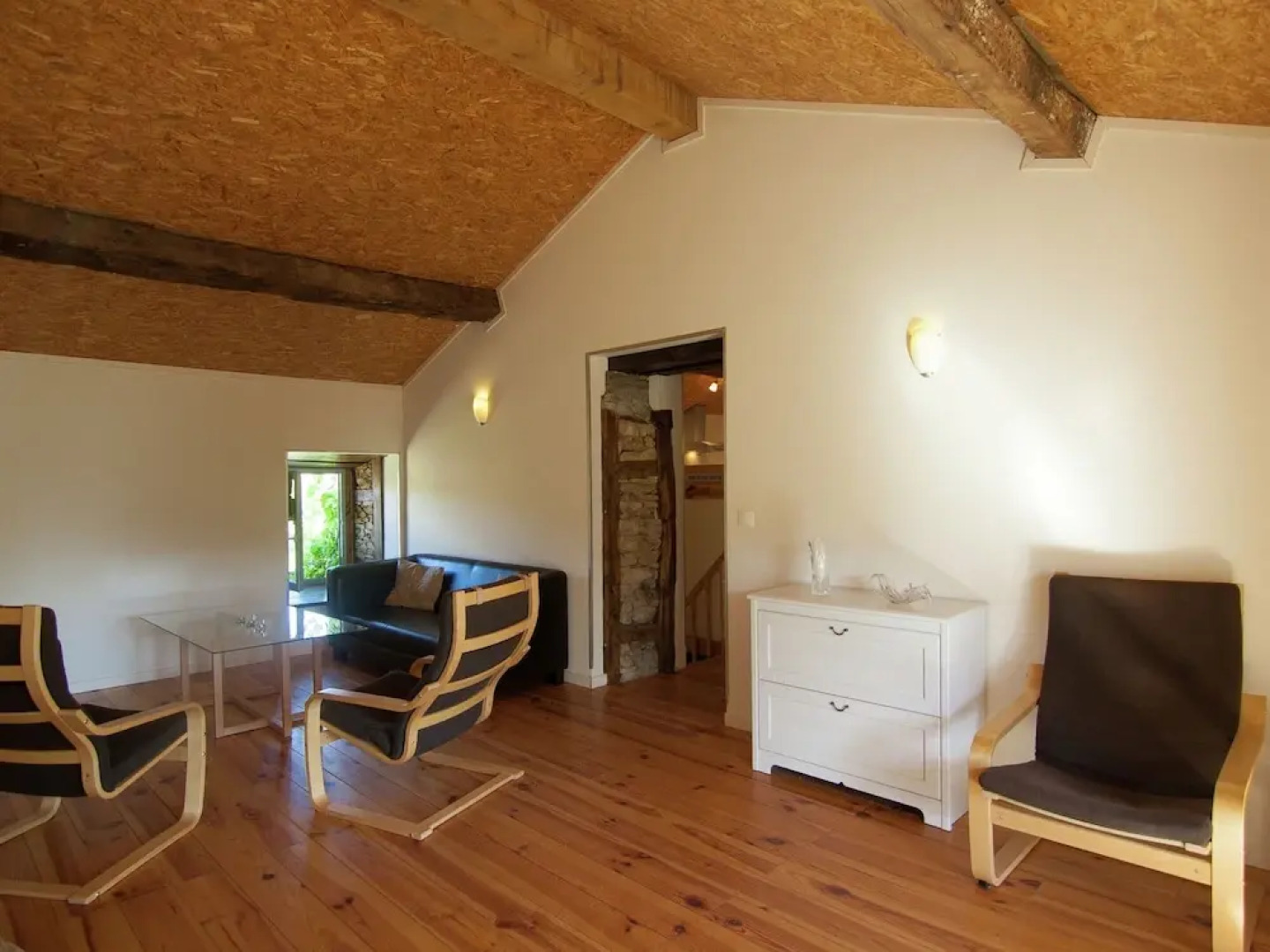 Spacious Gite With Large Terrace