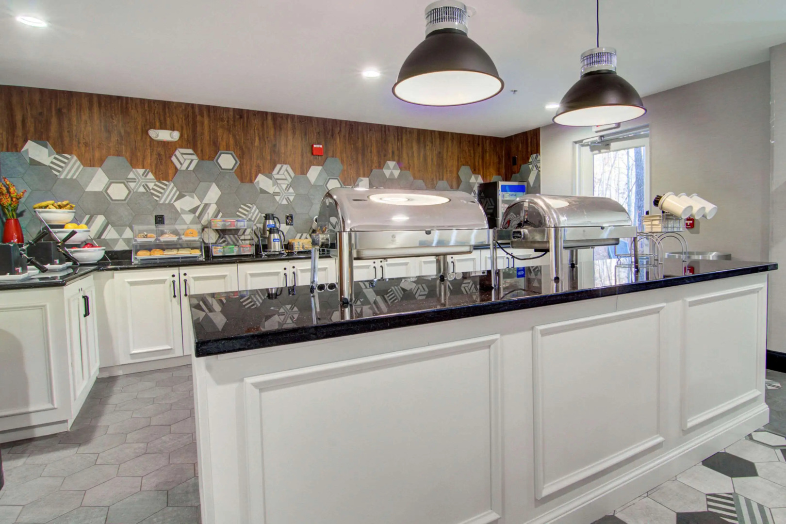 Comfort Suites Airport