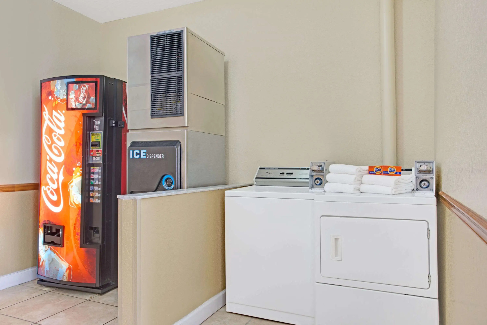 Super 8 by Wyndham Daytona Beach