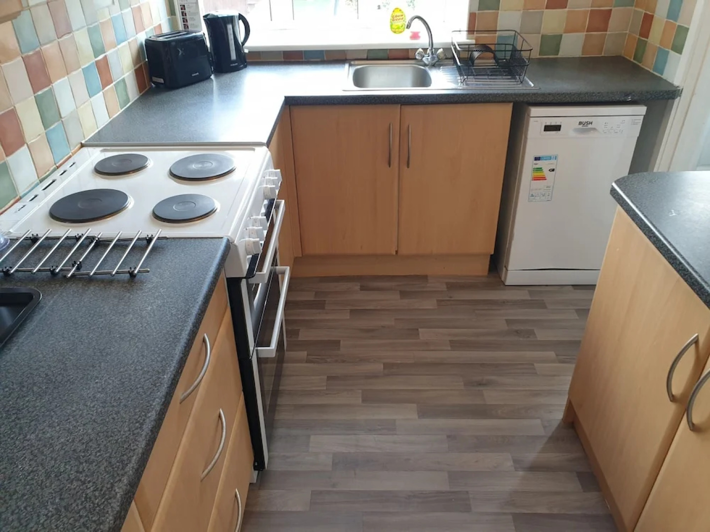 Washington's Diamond 3 Bedroom House Sleeps 6guest