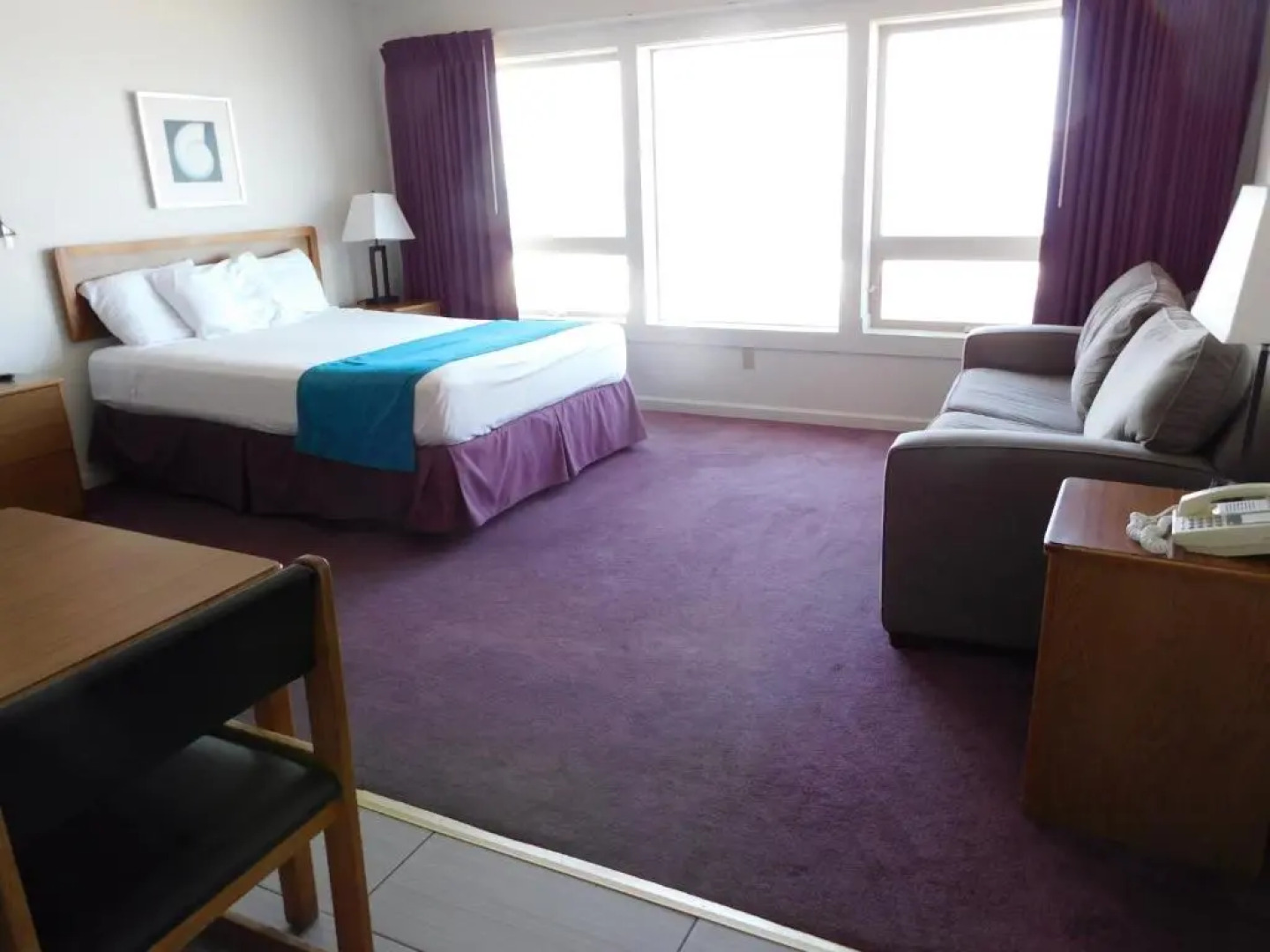 Seahorse Oceanfront Lodge