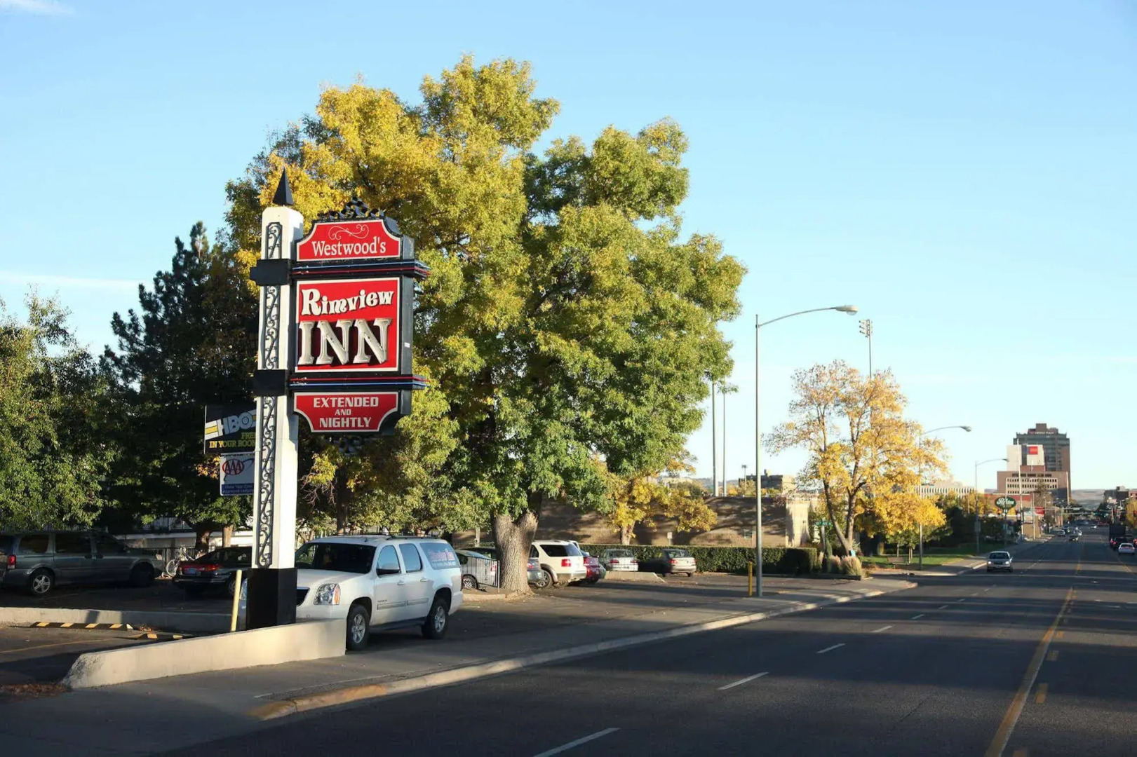 Westwoods Rimview Inn