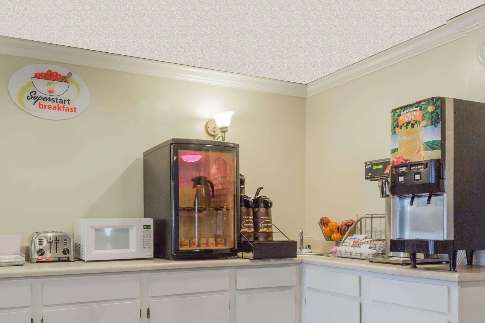 Super 8 By Wyndham Atlanta Northeast Ga