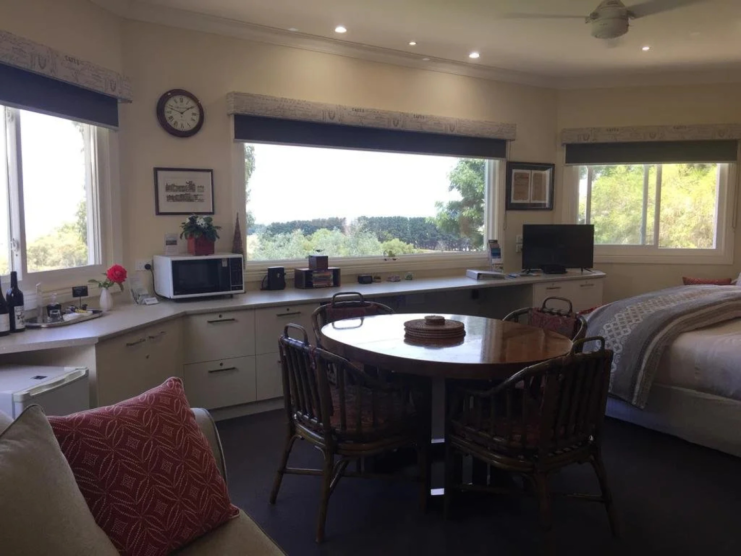 Llarrinda Bed & Breakfast