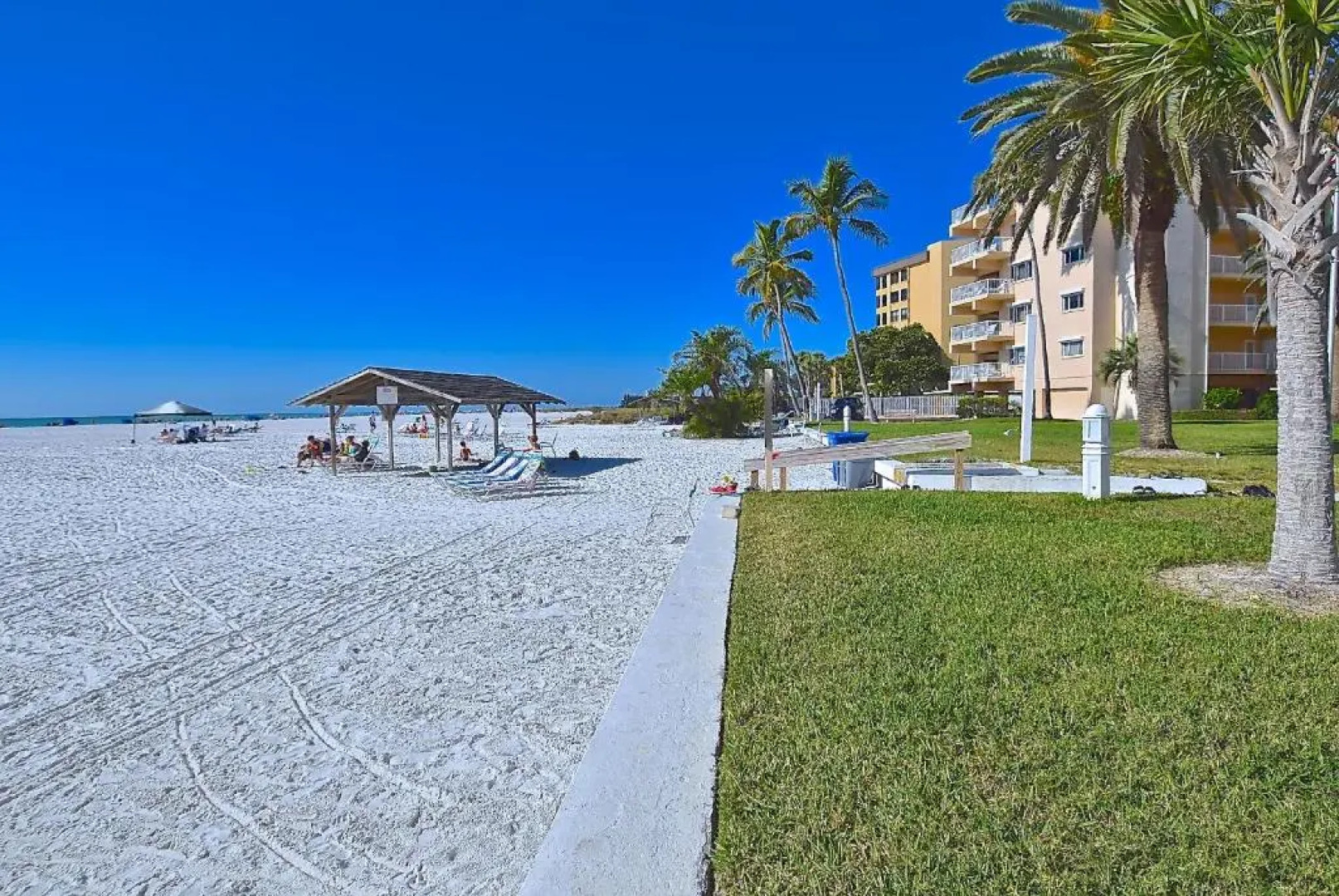 Jamaica Royale by Beachside Management