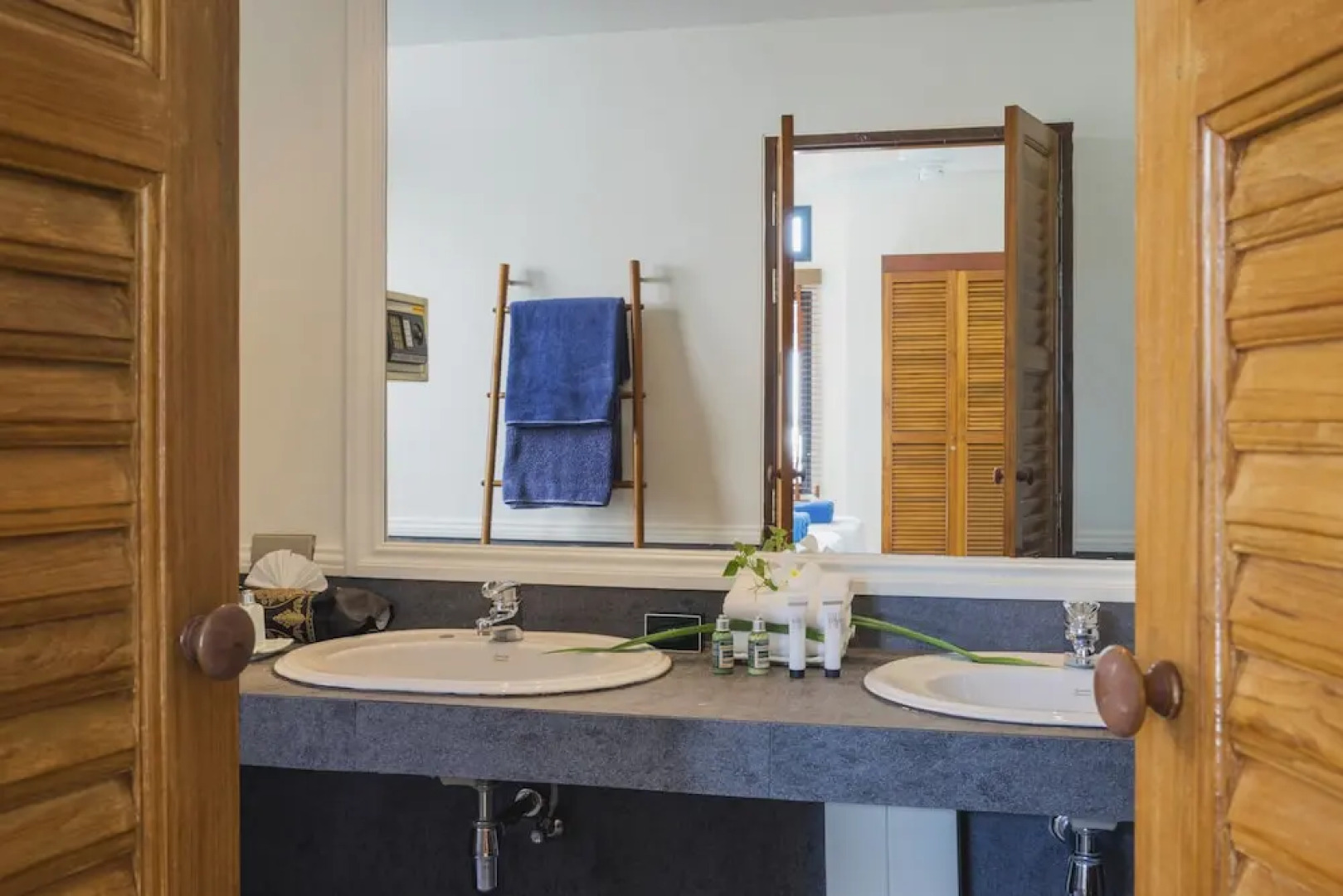 Beach Front Luxury Villa Hai Leng