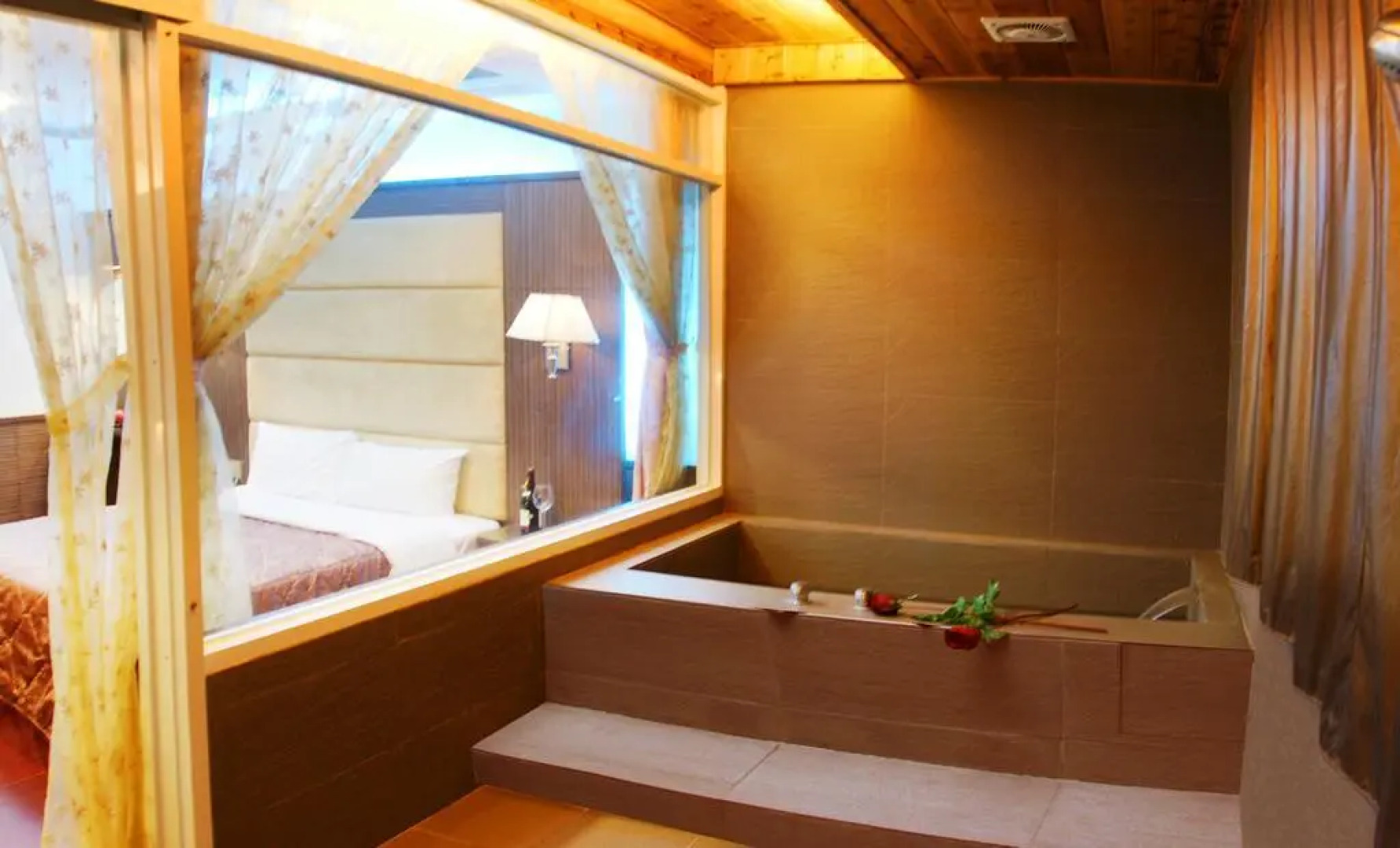 Ying Su Health Spa Hotel