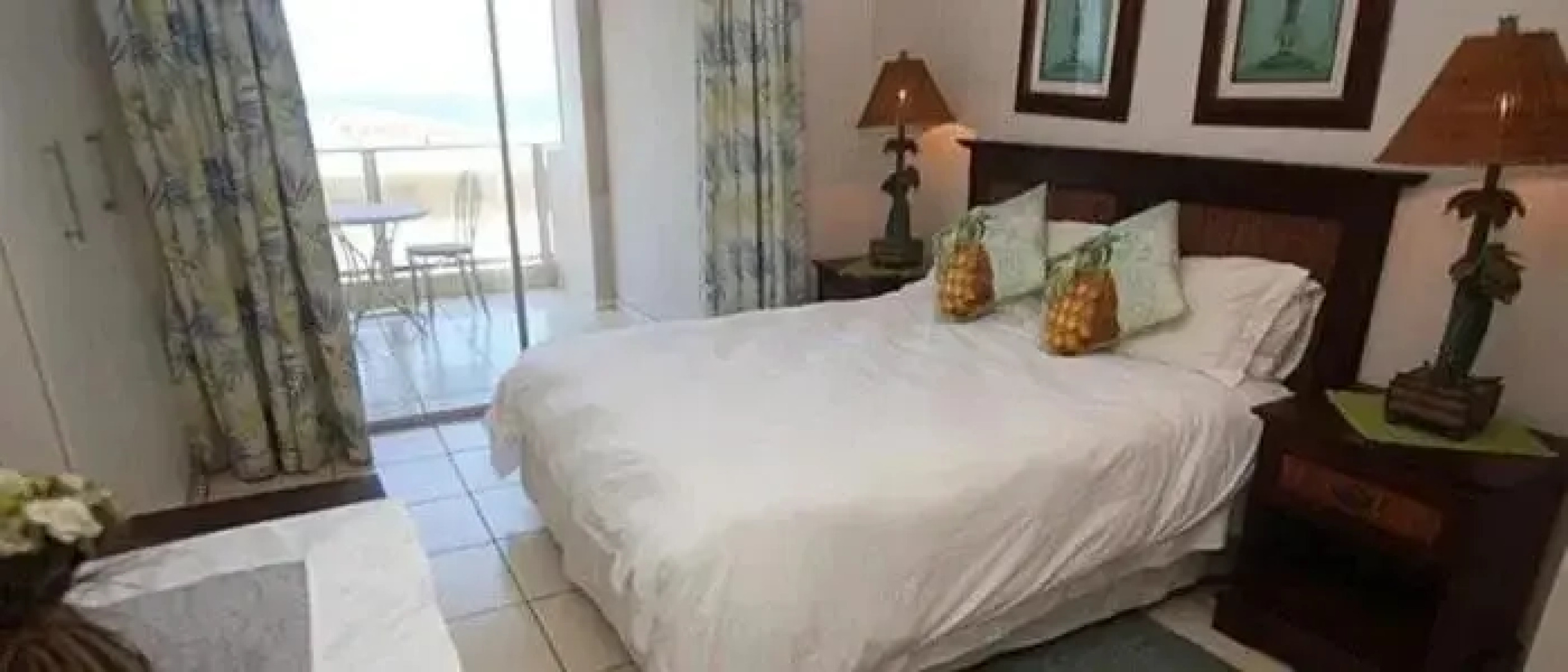 101 B Santorini, Margate