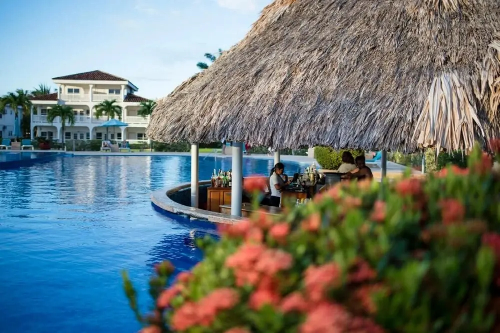 Rum Punch- Beachfront Bungalow Pool Kayaks Pier