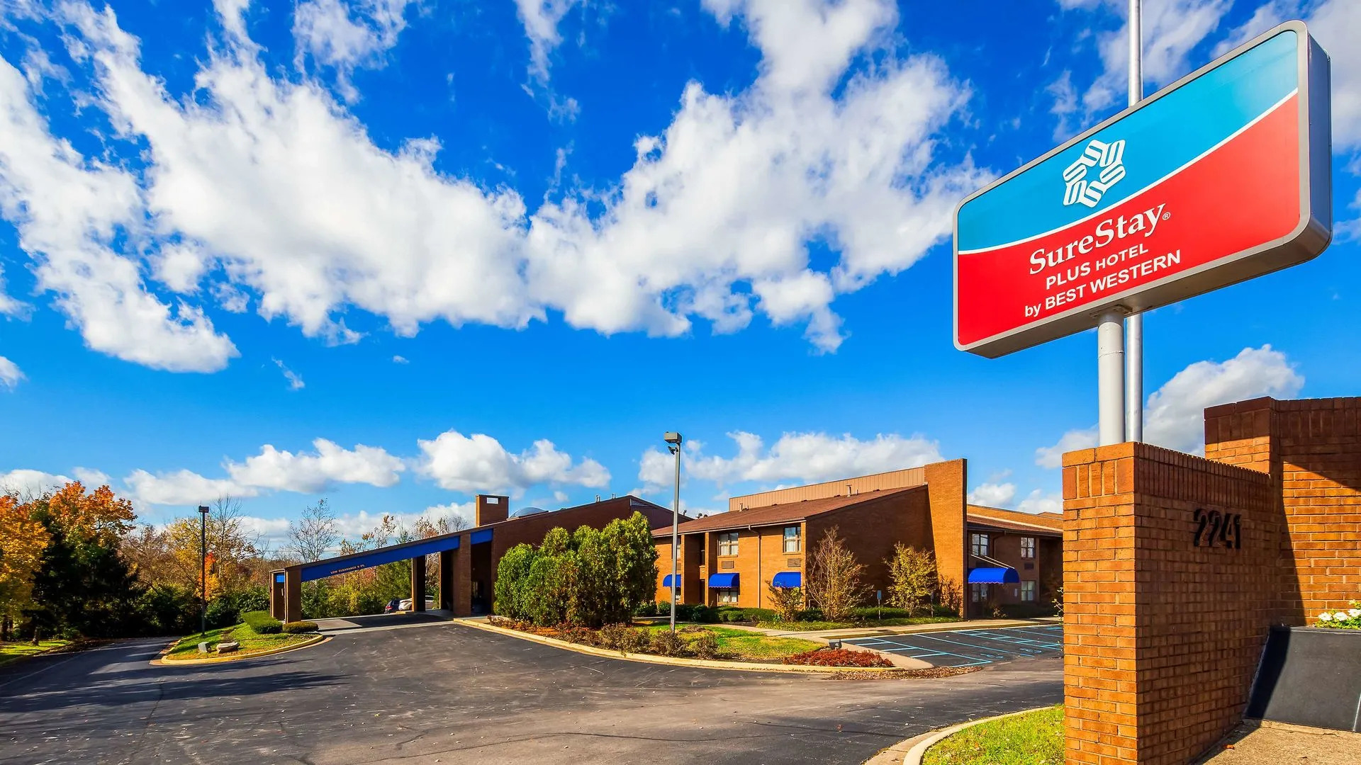Red Roof Inn & Suites Lexington - Hamburg