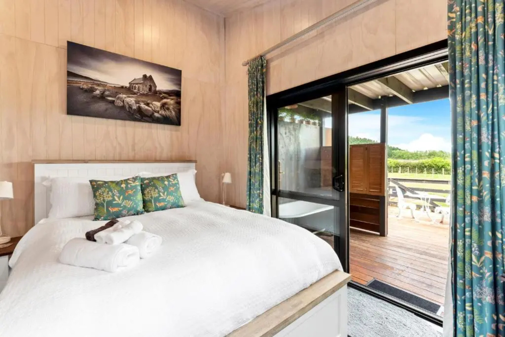The Barn - Karaka Farm Stay