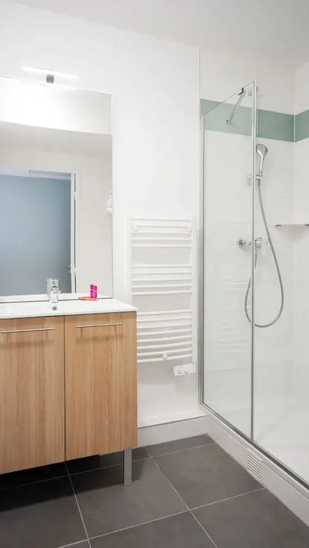 Отель Residhome Quai d'Ivry