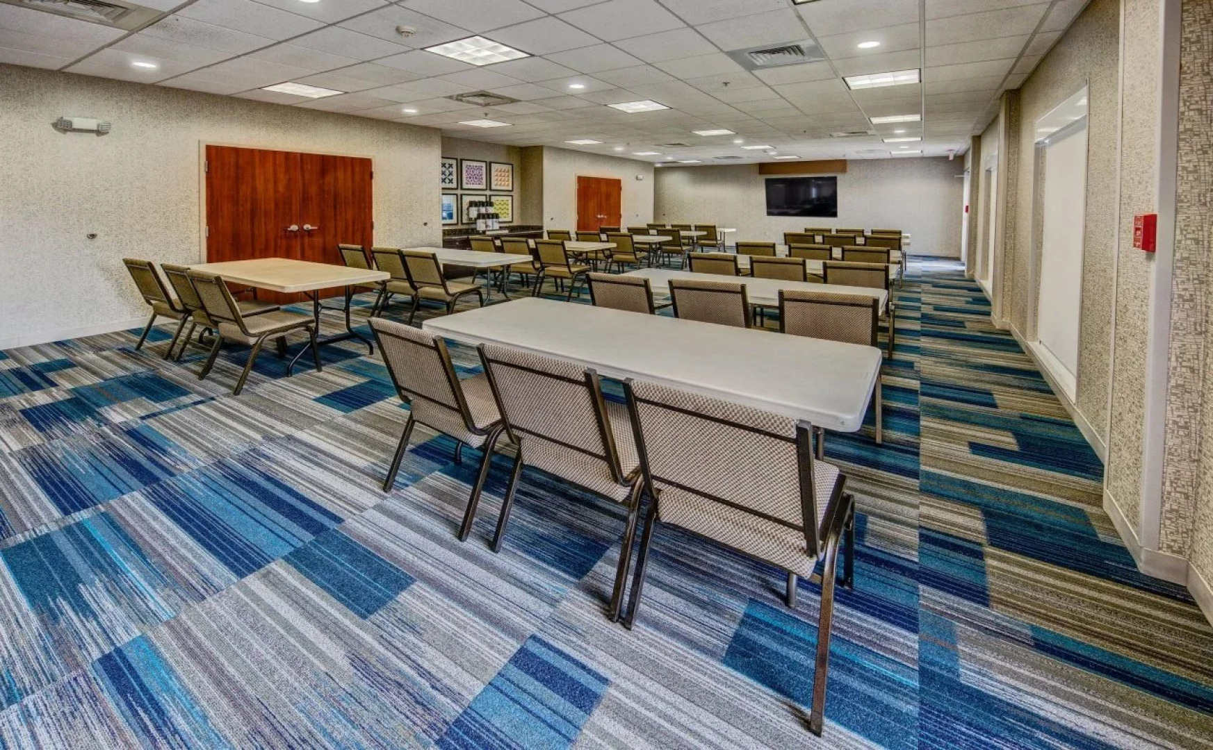 Holiday Inn Express Hotel & Suites Cookeville by IHG