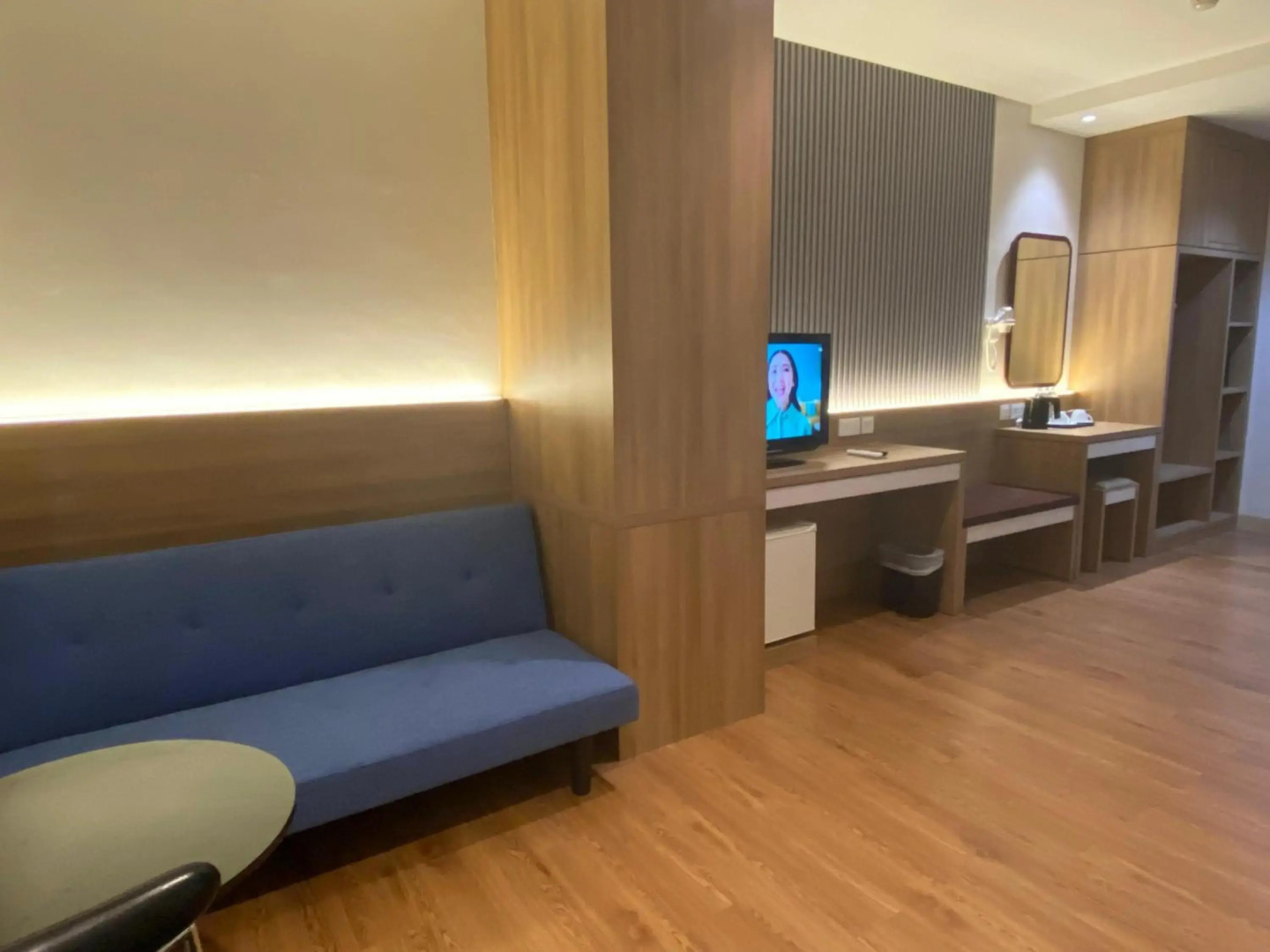Lovina Inn Nagoya Batam