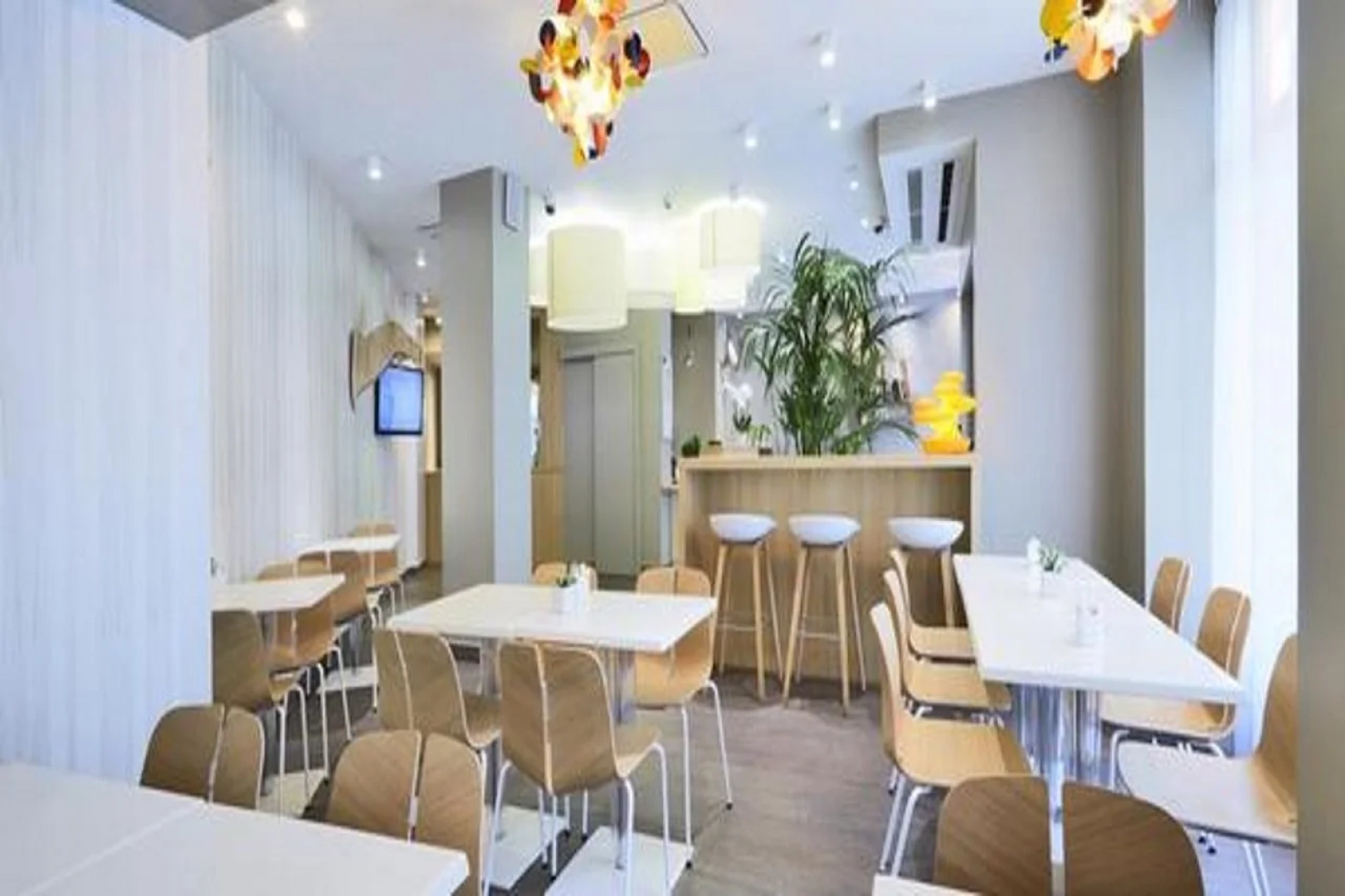 Kyriad Paris 18 - Porte de Clignancourt - Montmartre