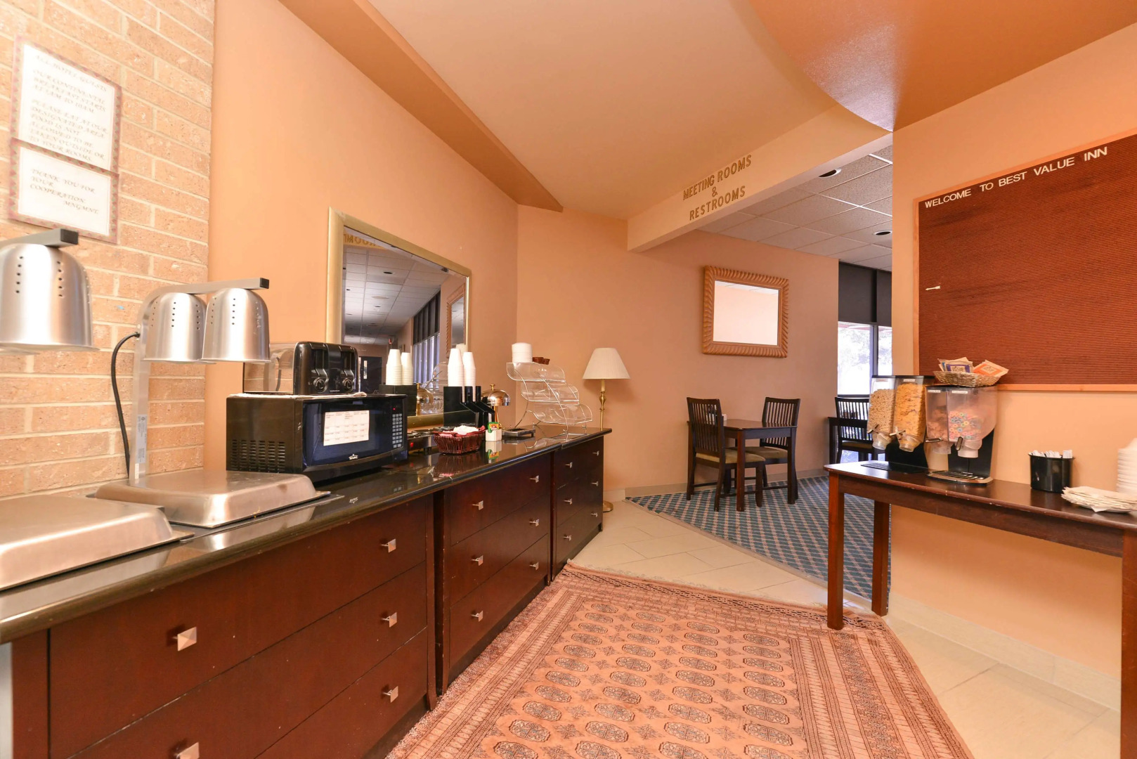 Americas Best Value Inn & Suites Victoria