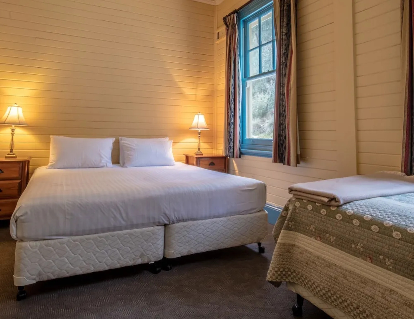 Yarrangobilly Caves House