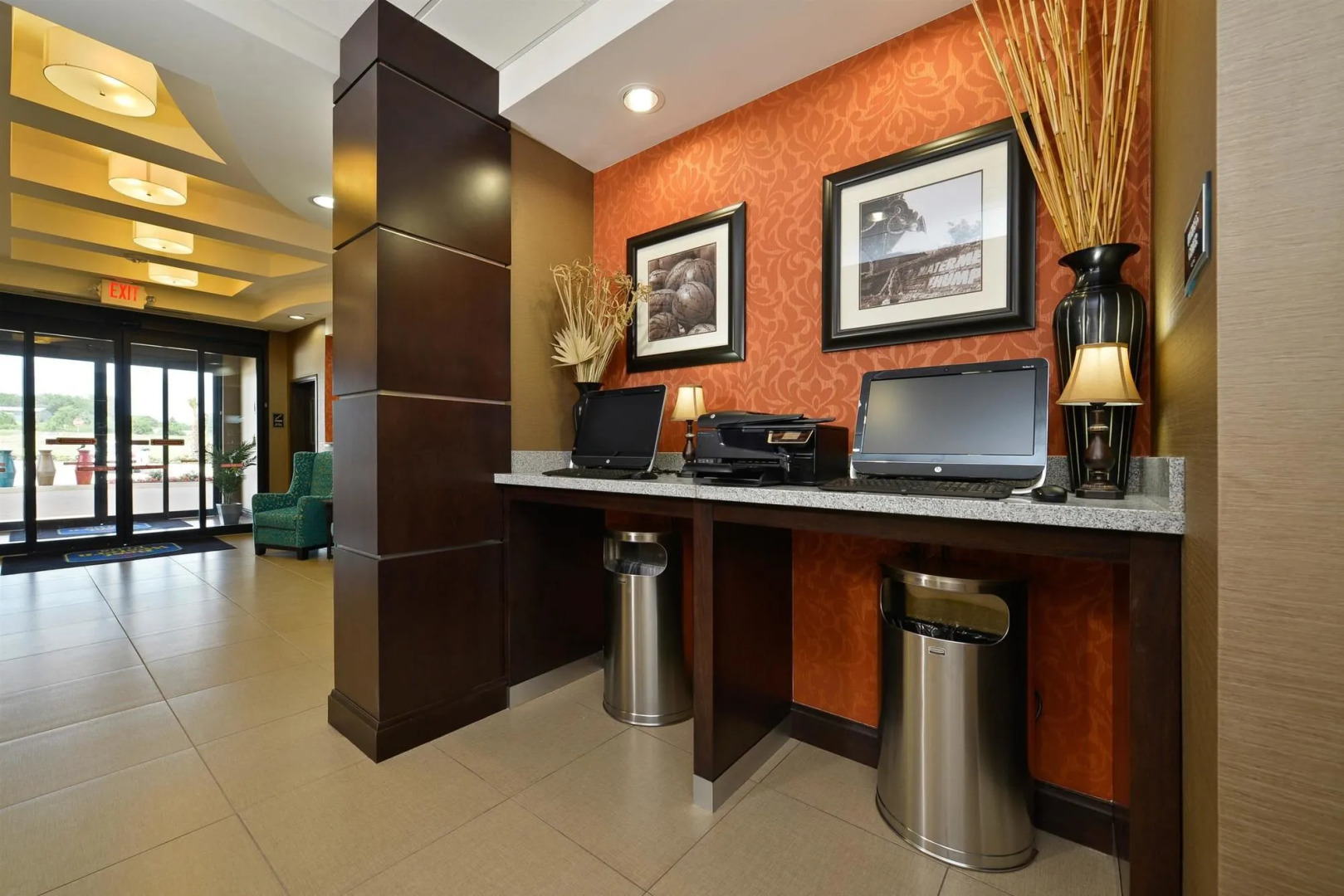Best Western Plus Longhorn Inn & Suites