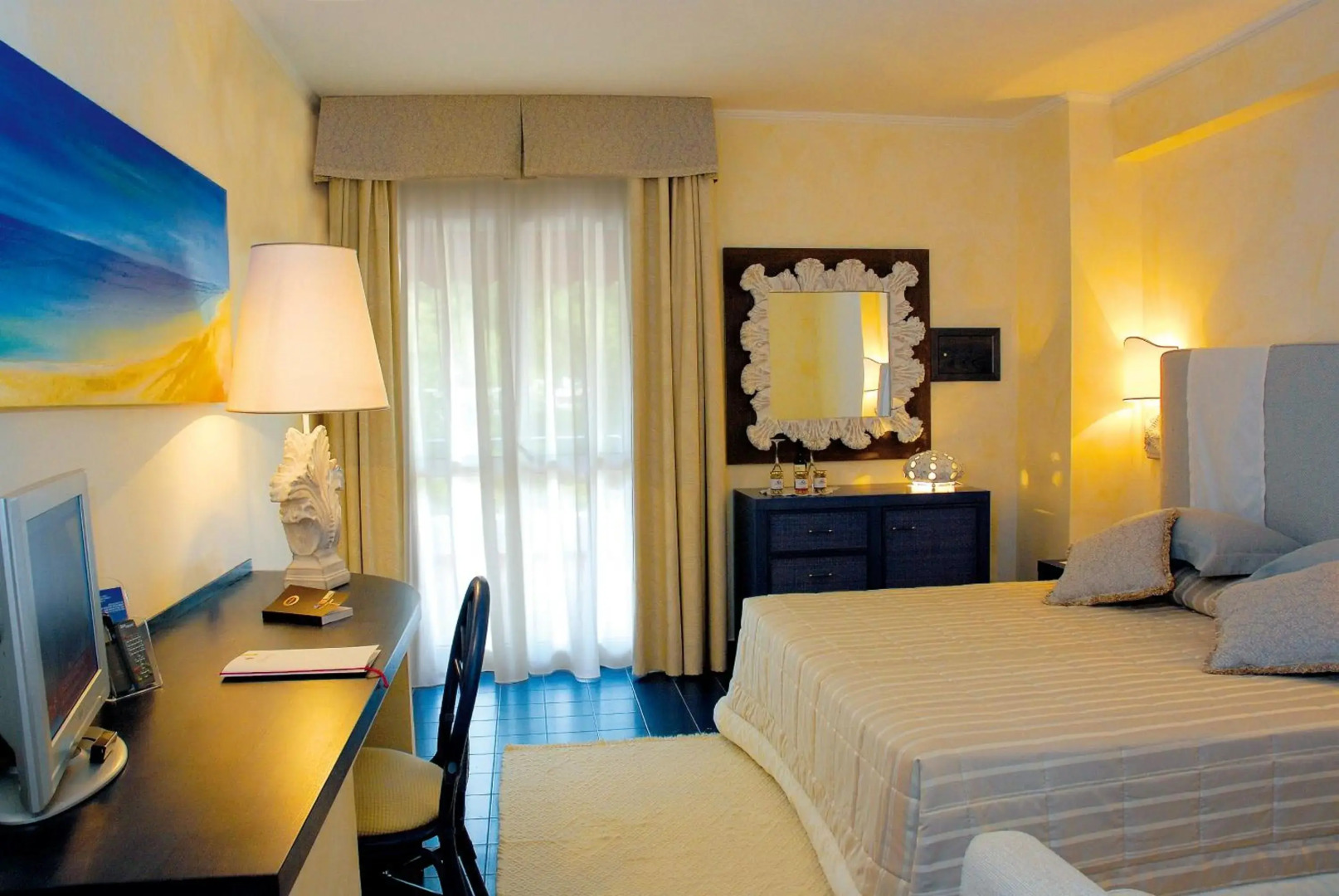 Hotel Baia Dei Faraglioni