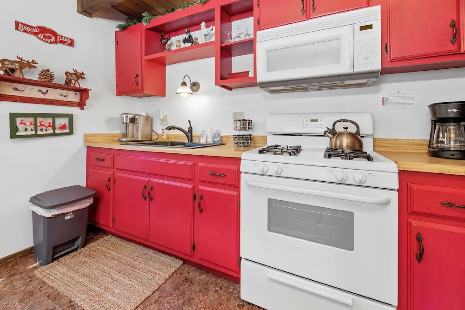 Cozy Moonlight Chalet