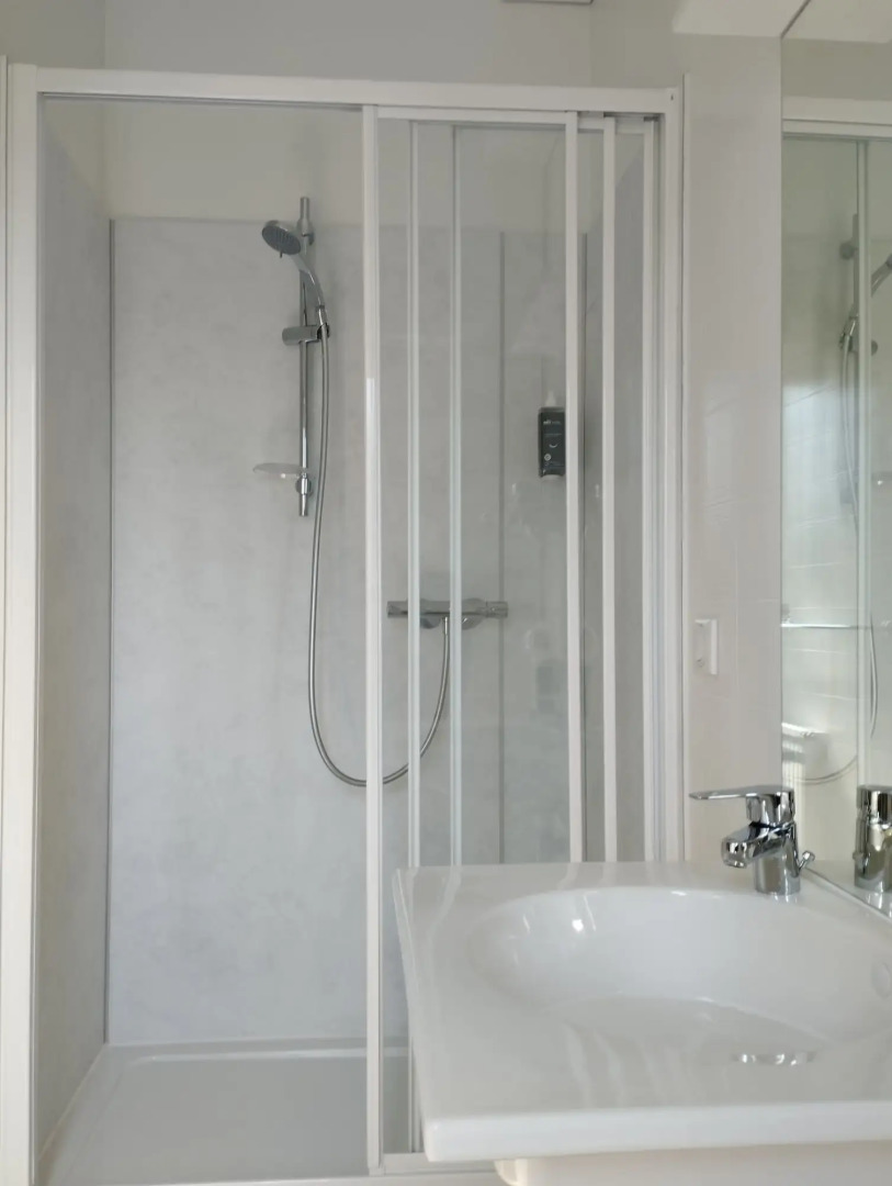 Brit Hotel L'Arrivée Guingamp (Ex:Brit Hotel Armor)