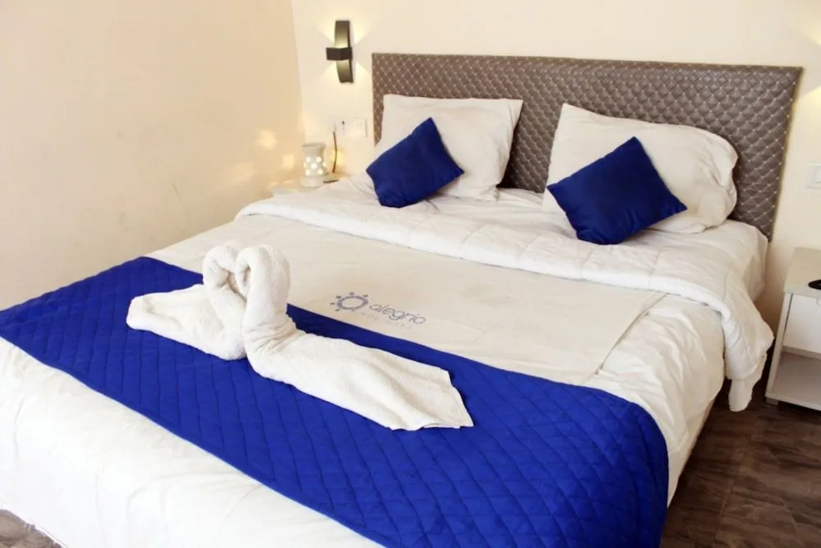 Alegria Whitehouse Mambakkam