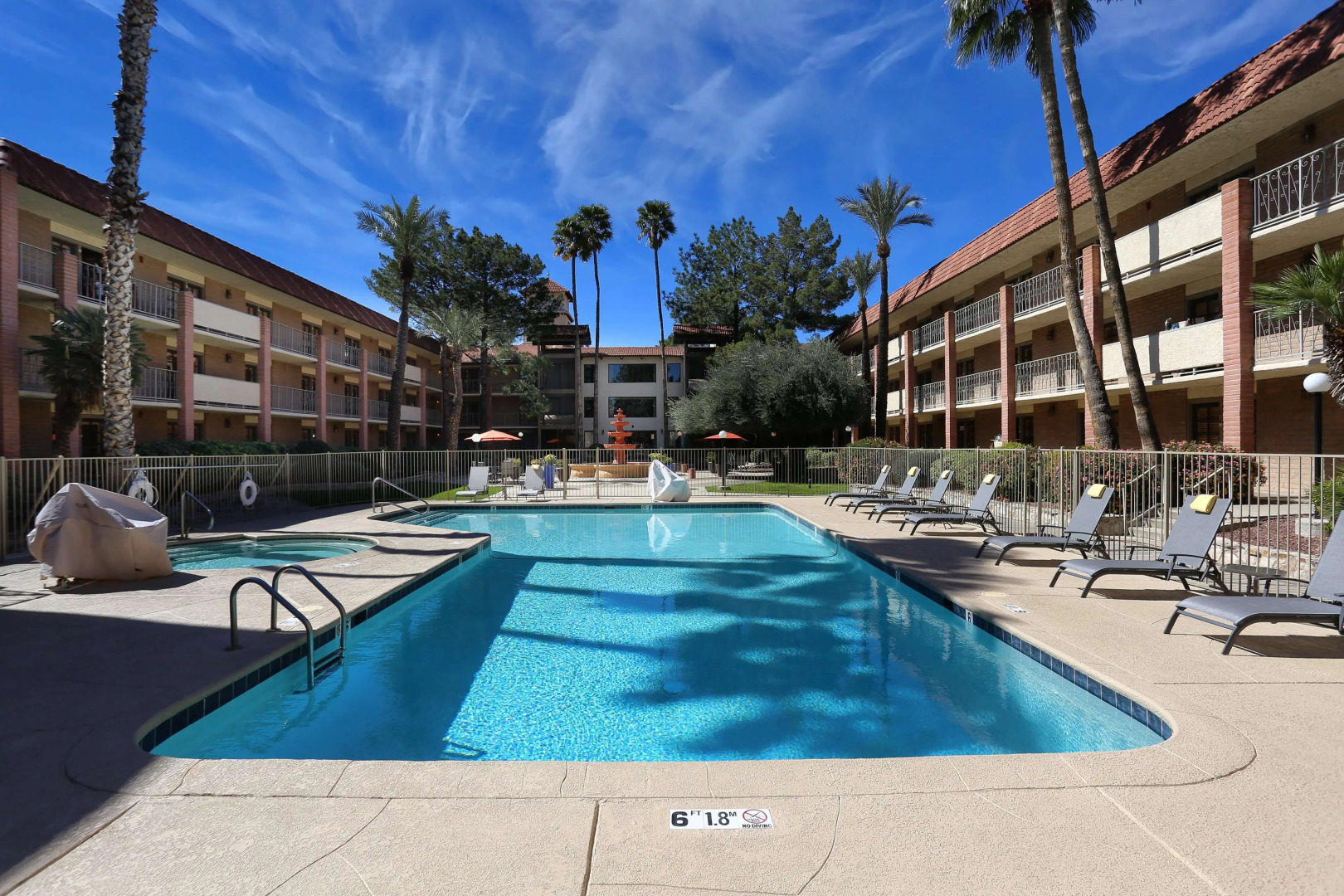 DoubleTree Suites by Hilton Tucson Airport