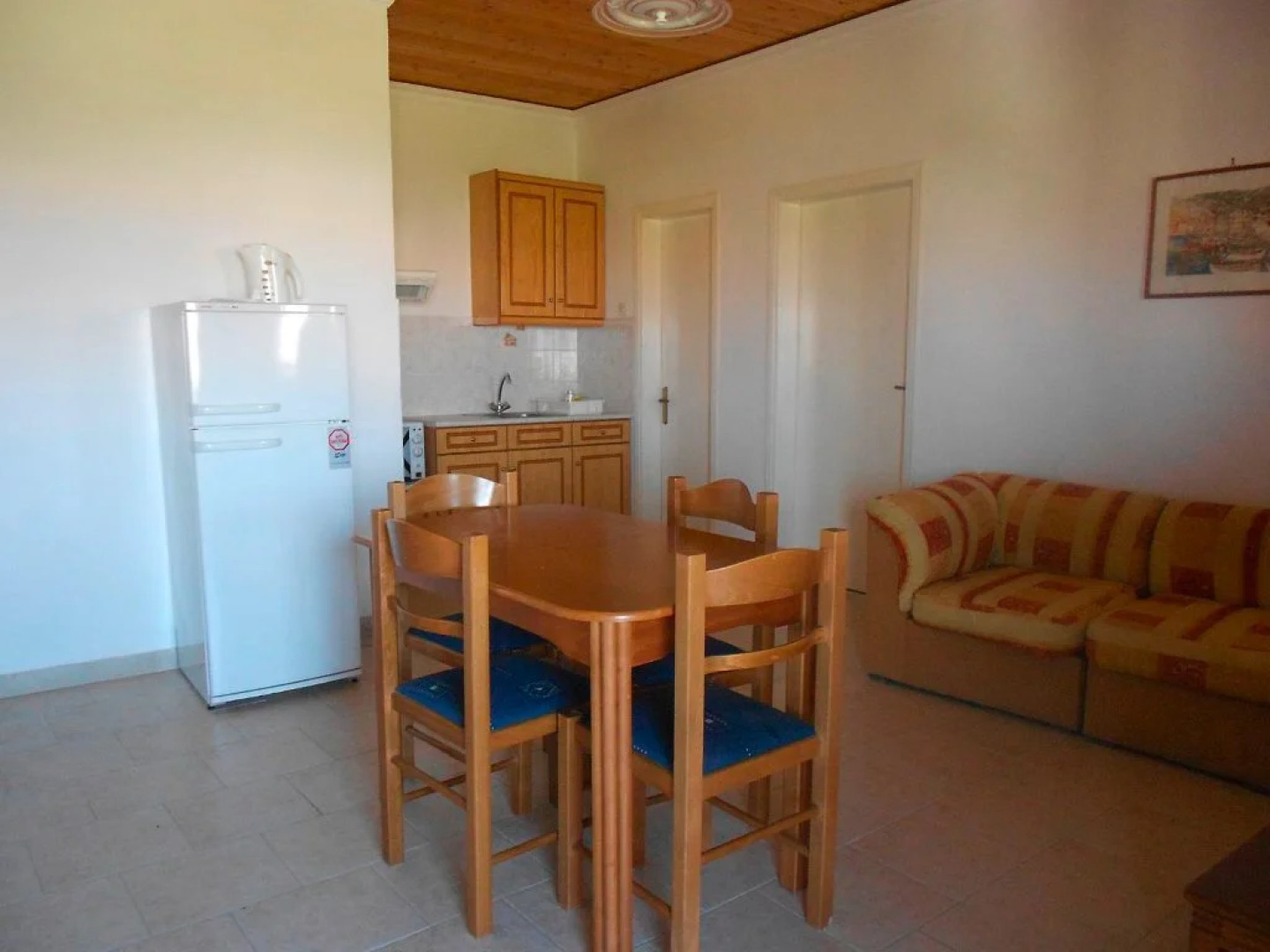 Elves Studios& Apartments