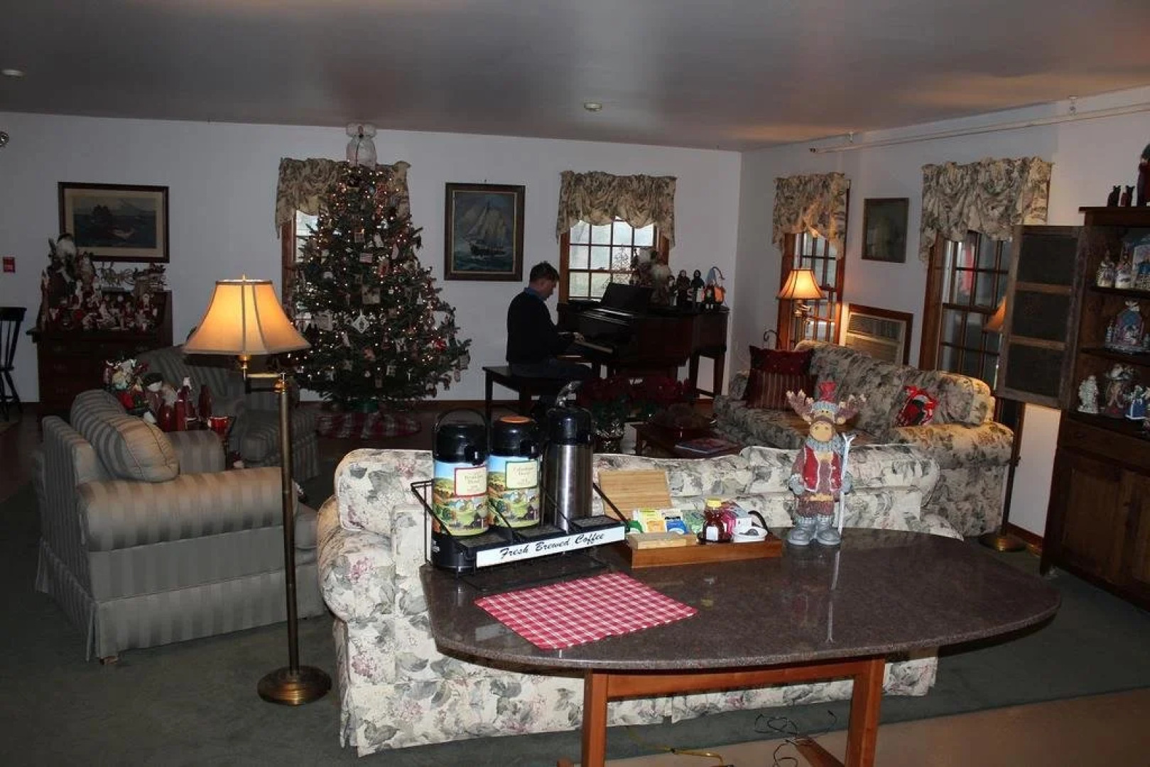 Breakfast on the Connecticut