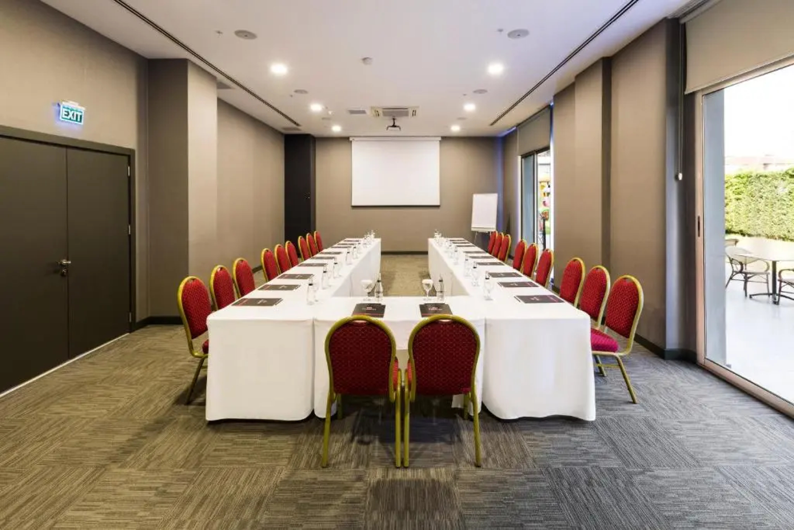 Отель Premier Inn Sakarya