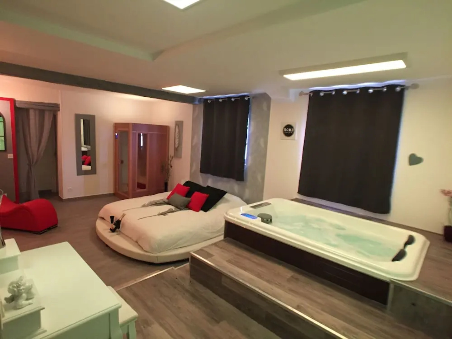 Domaine des 3 Chateaux - Suite Cupidon