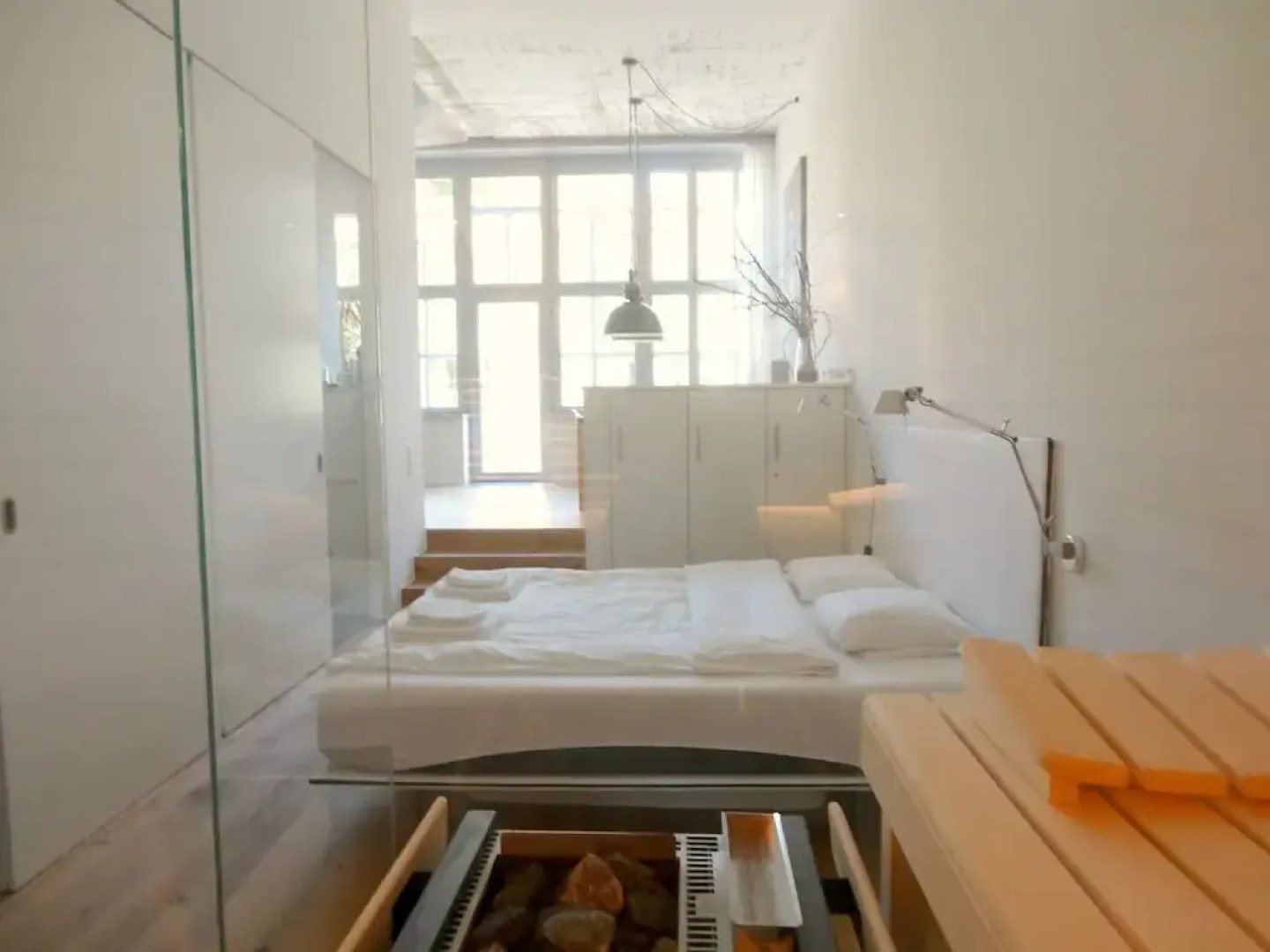 AirHosted - Zurich Vacation Home Rentals