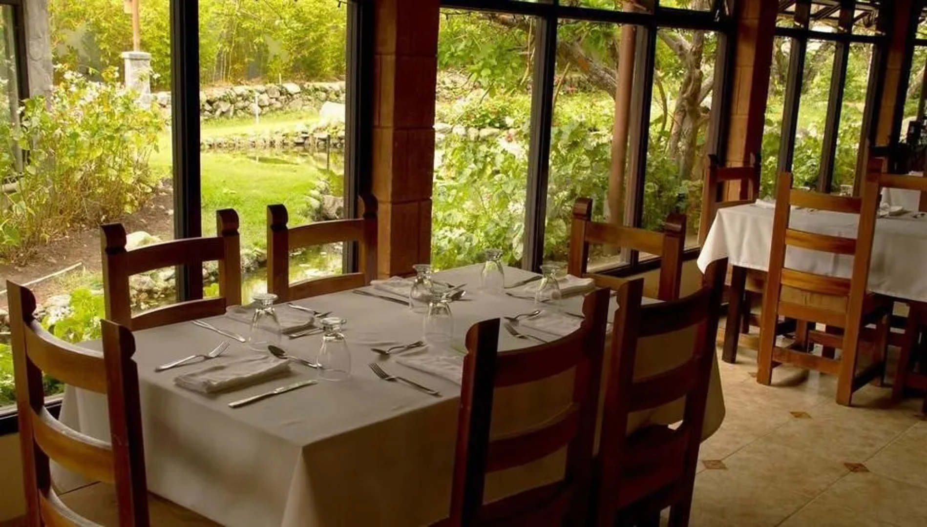 El Oasis Hotel y Restaurante