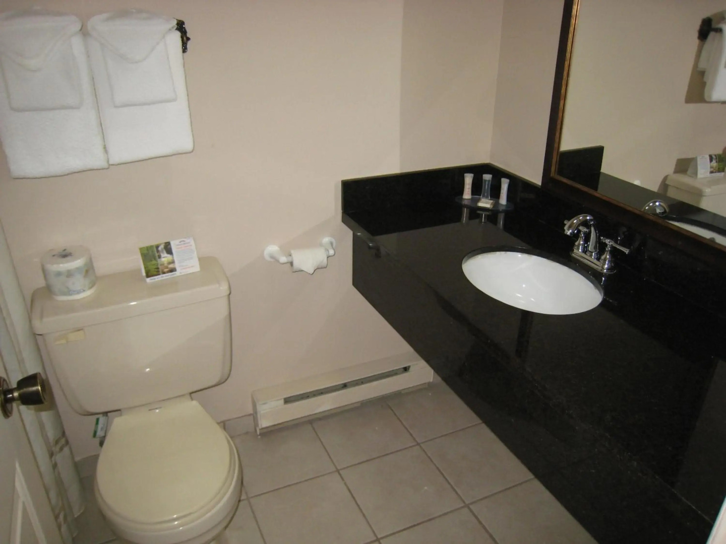 Canadas Best Value Inn & Suites Vernon