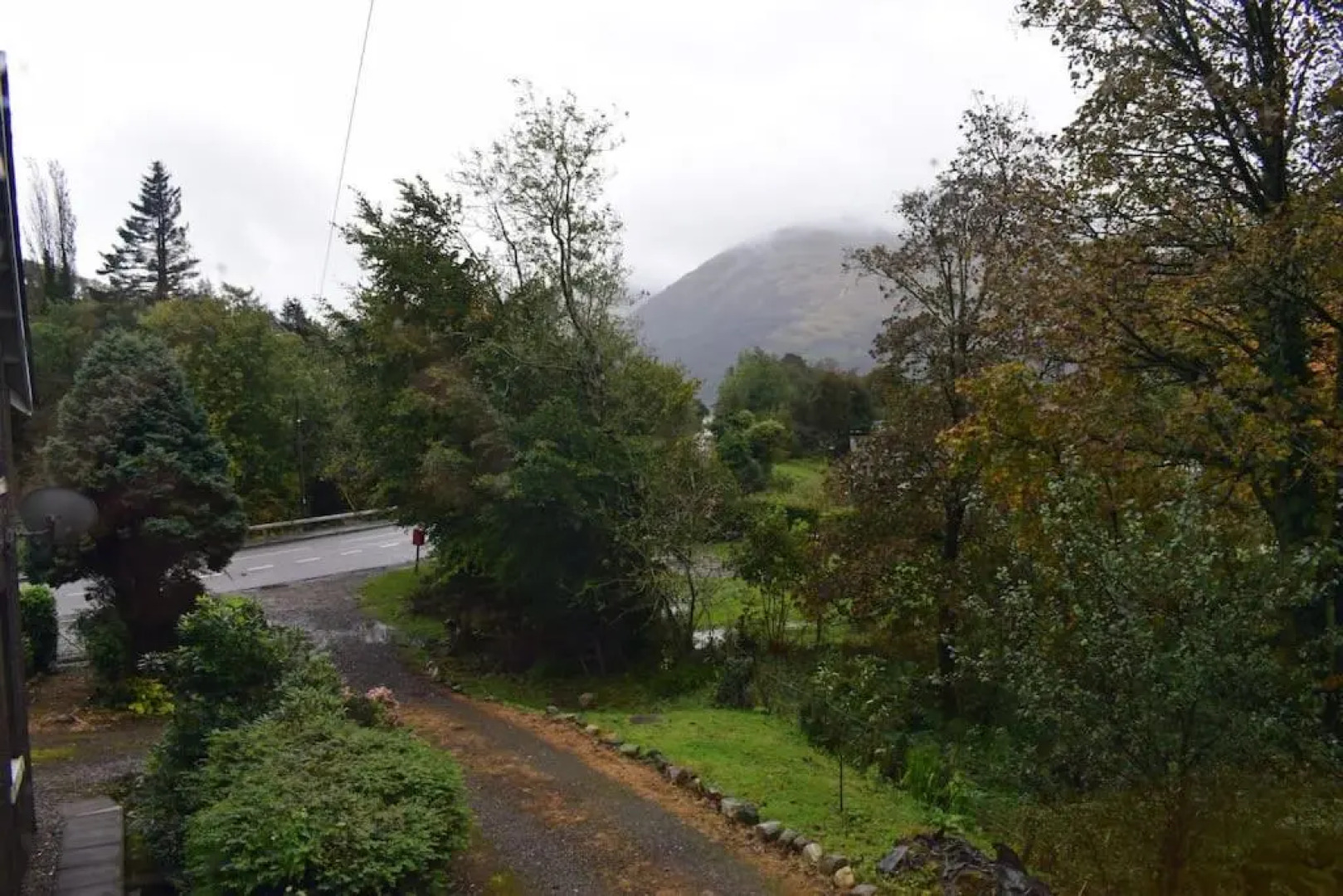 Springbank Apartment - Sleeps 4 - Pet Friendly