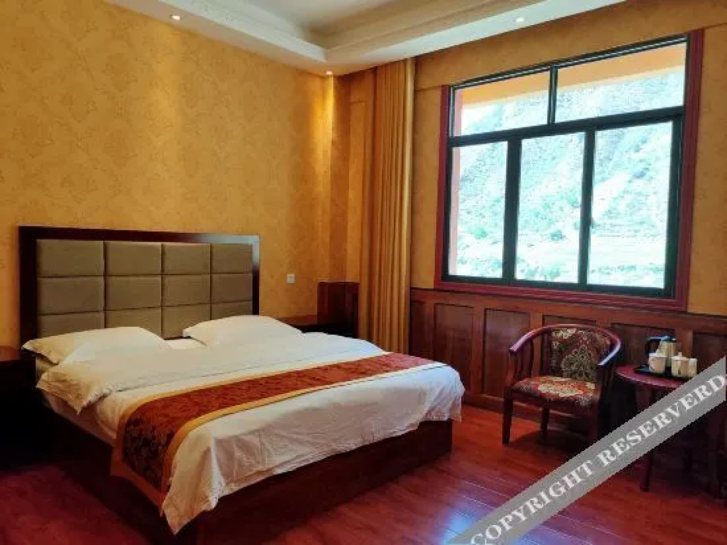 Yajiang Guya Shengshan Hotel