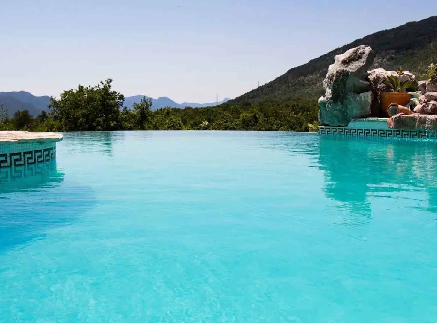 Authentic Dalmatian Hillside Escape With Pool, Sauna & BBQ