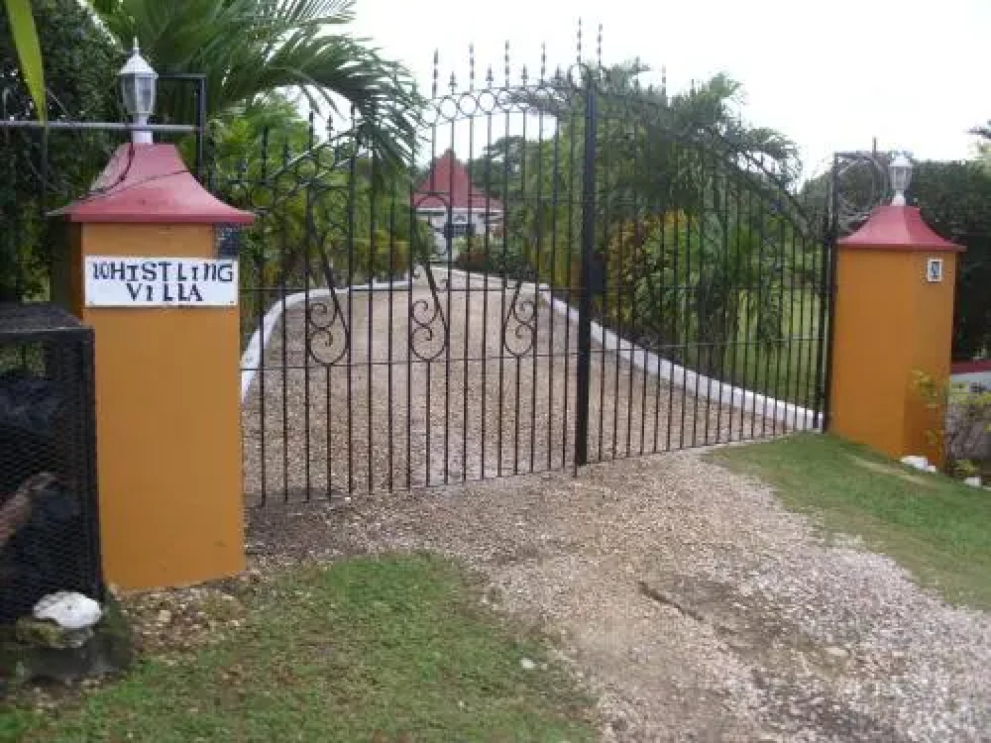 Whistling Villa Runaway Bay